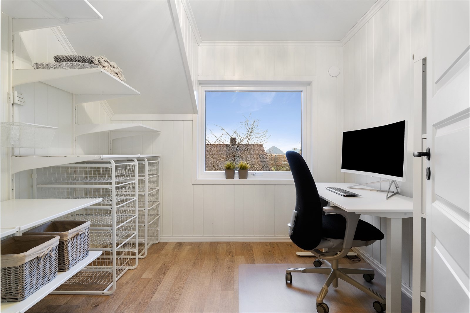 Det tredje soverommet blir i dag benyttet som kontor. Galleribilde