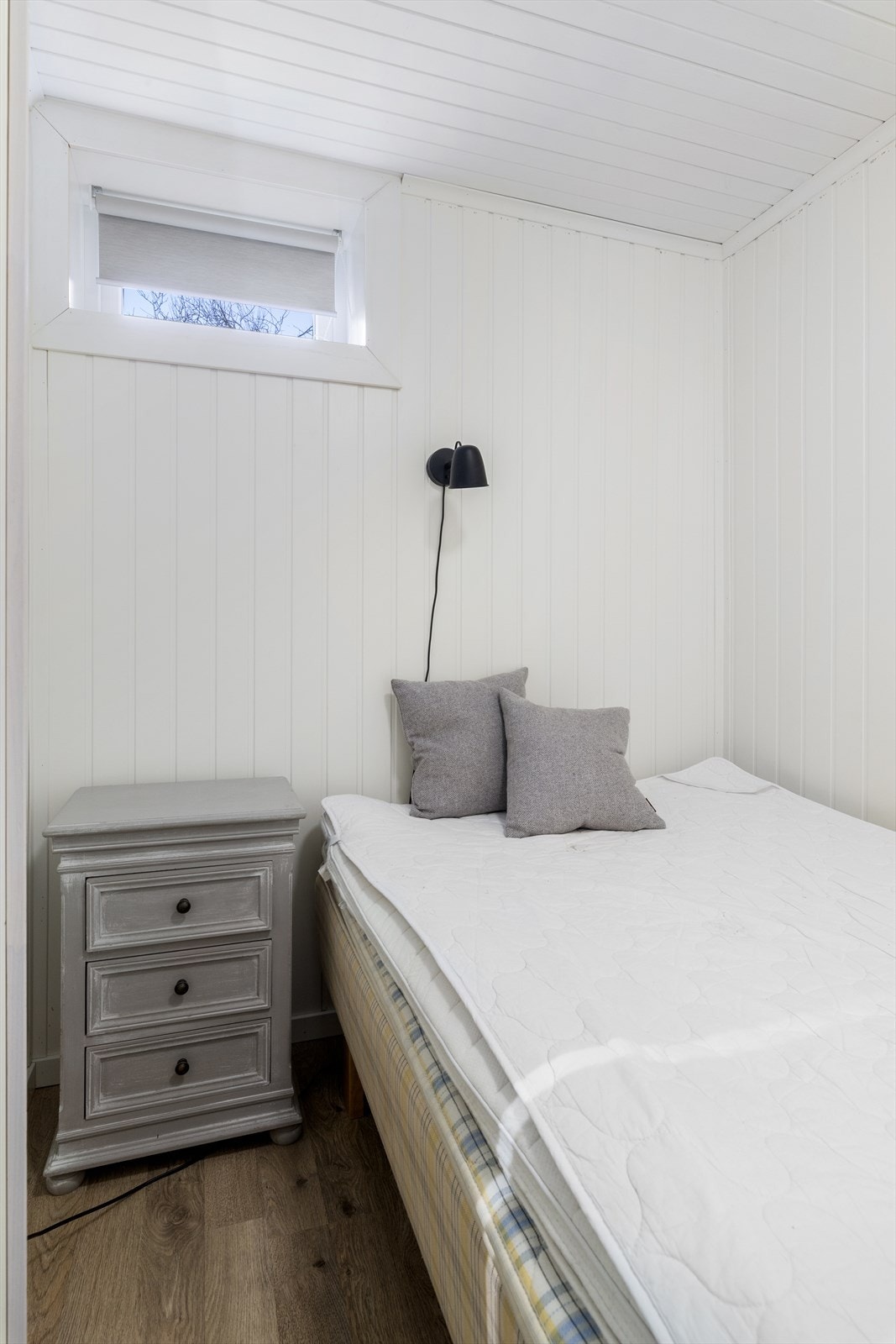 Dette rommet har for lite volum og for liten lysflate for rom til varig opphold. Galleribilde