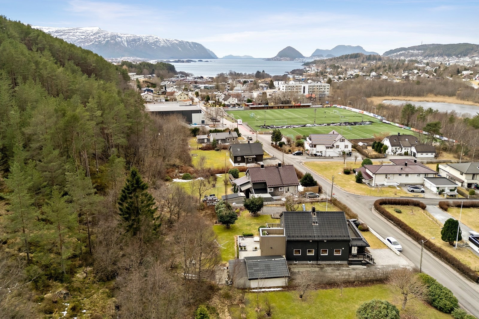 Her har du det meste av fasiliteter og nødvendigheter bare noen steinkast unna. Galleribilde