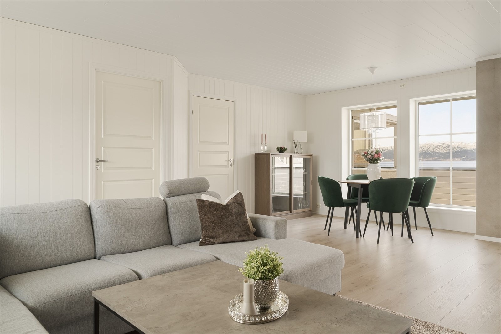 Stuen kan enkelt møbleres etter egne preferanser. Galleribilde