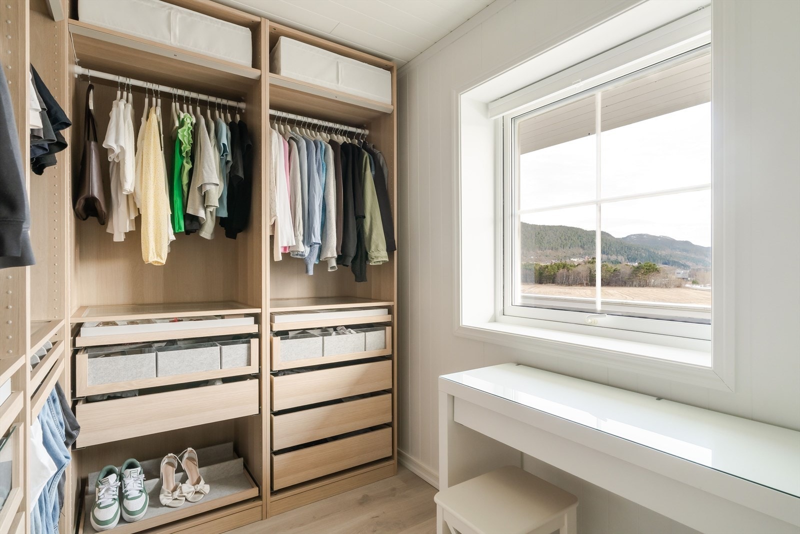 I dag brukes soverom nr 3 som walk-in. Ca. 5m². Galleribilde