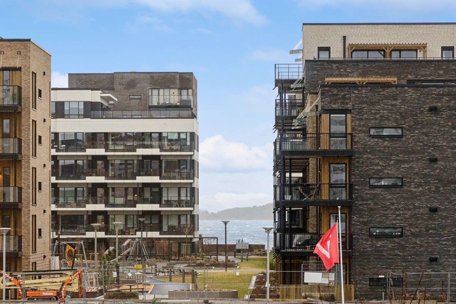 Fin utsikt mot nærområdet og omkringliggende bebyggelse Galleribilde