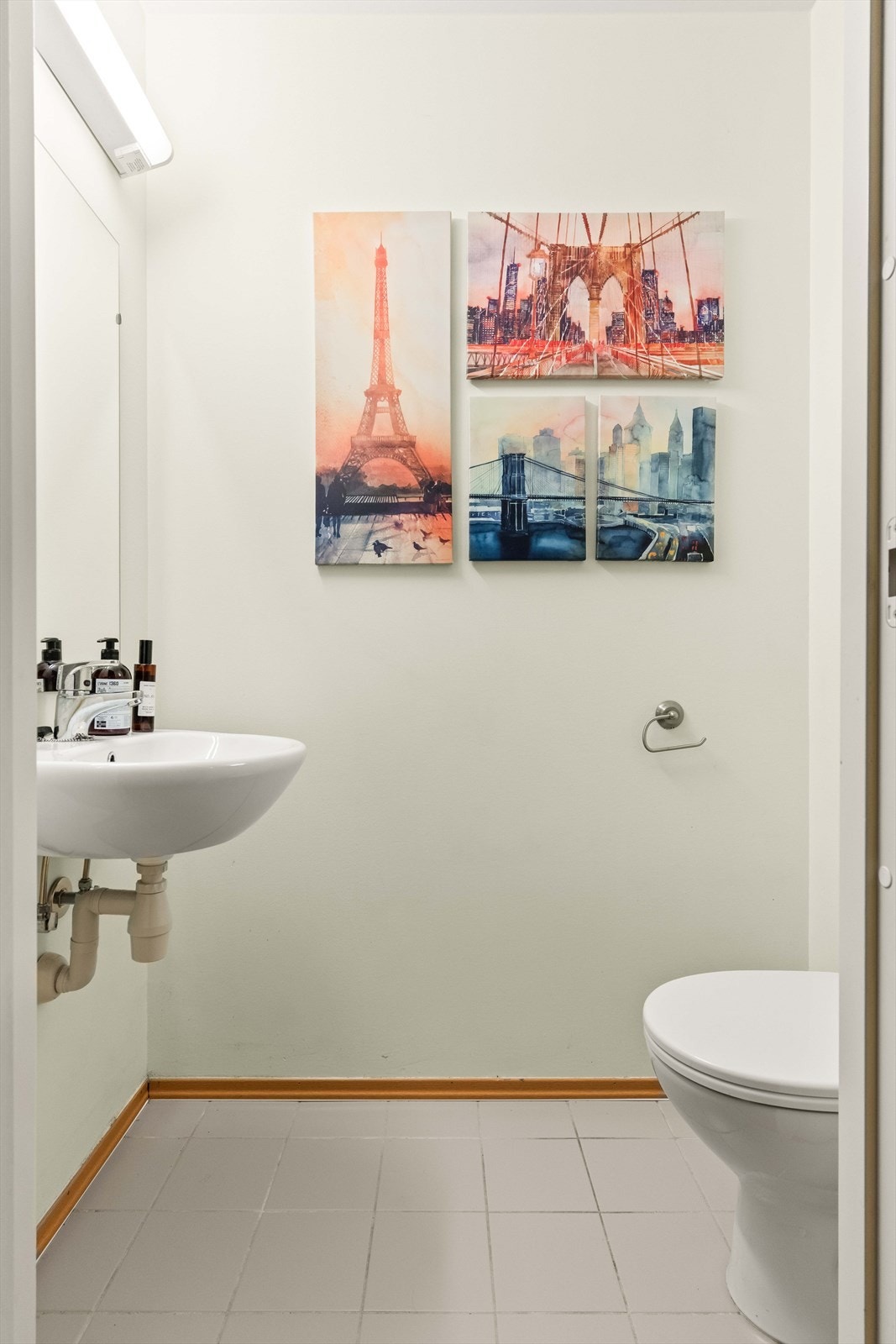 Toalettrom Galleribilde