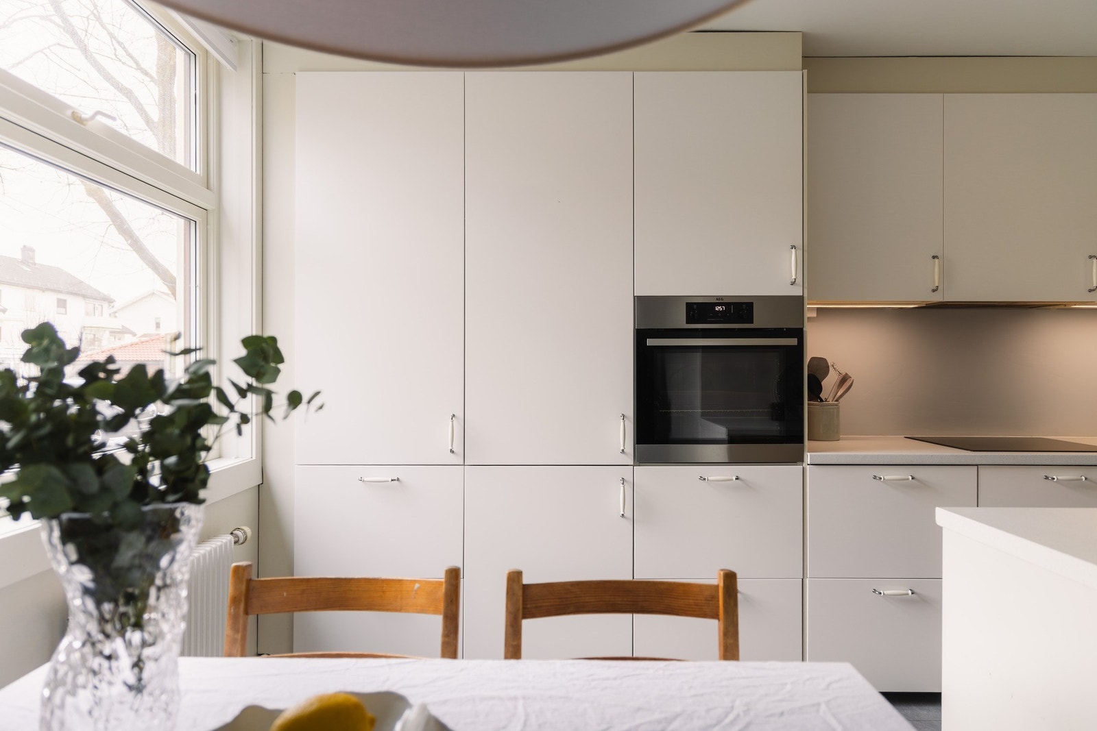 - Integrerte hvitevarer medfølger - Galleribilde