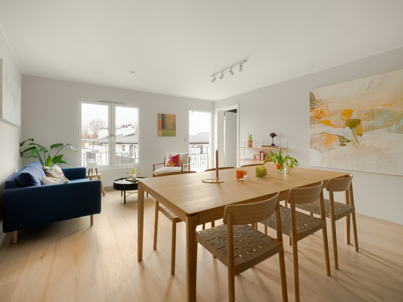 PrivatMegleren ved Nicoline Borg Halden ønsker velkommen til Lindemans gate 6! Foto: Alexander Granlie Galleribilde