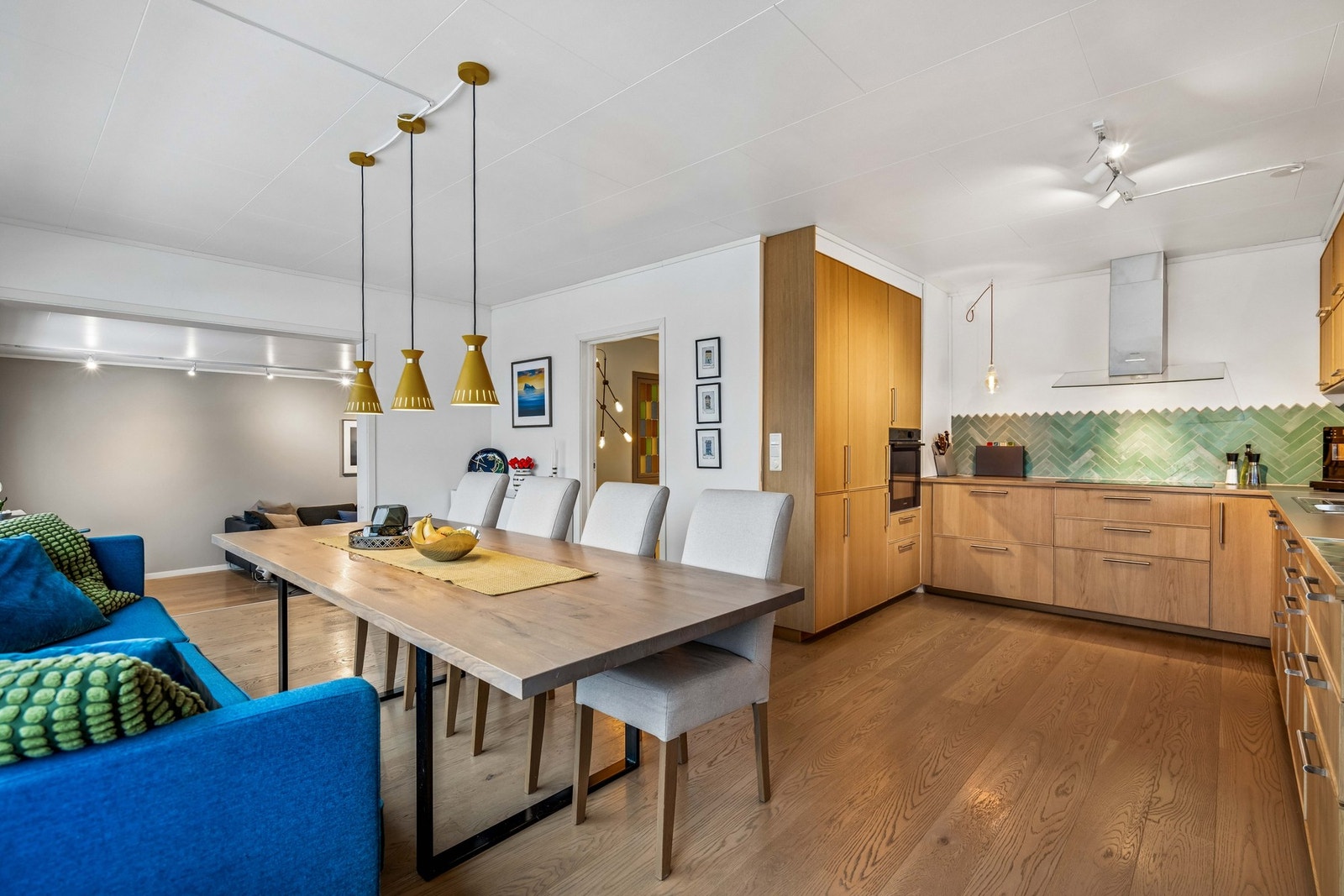 Her får du en innholdsrik bolig med godt med plass. Galleribilde