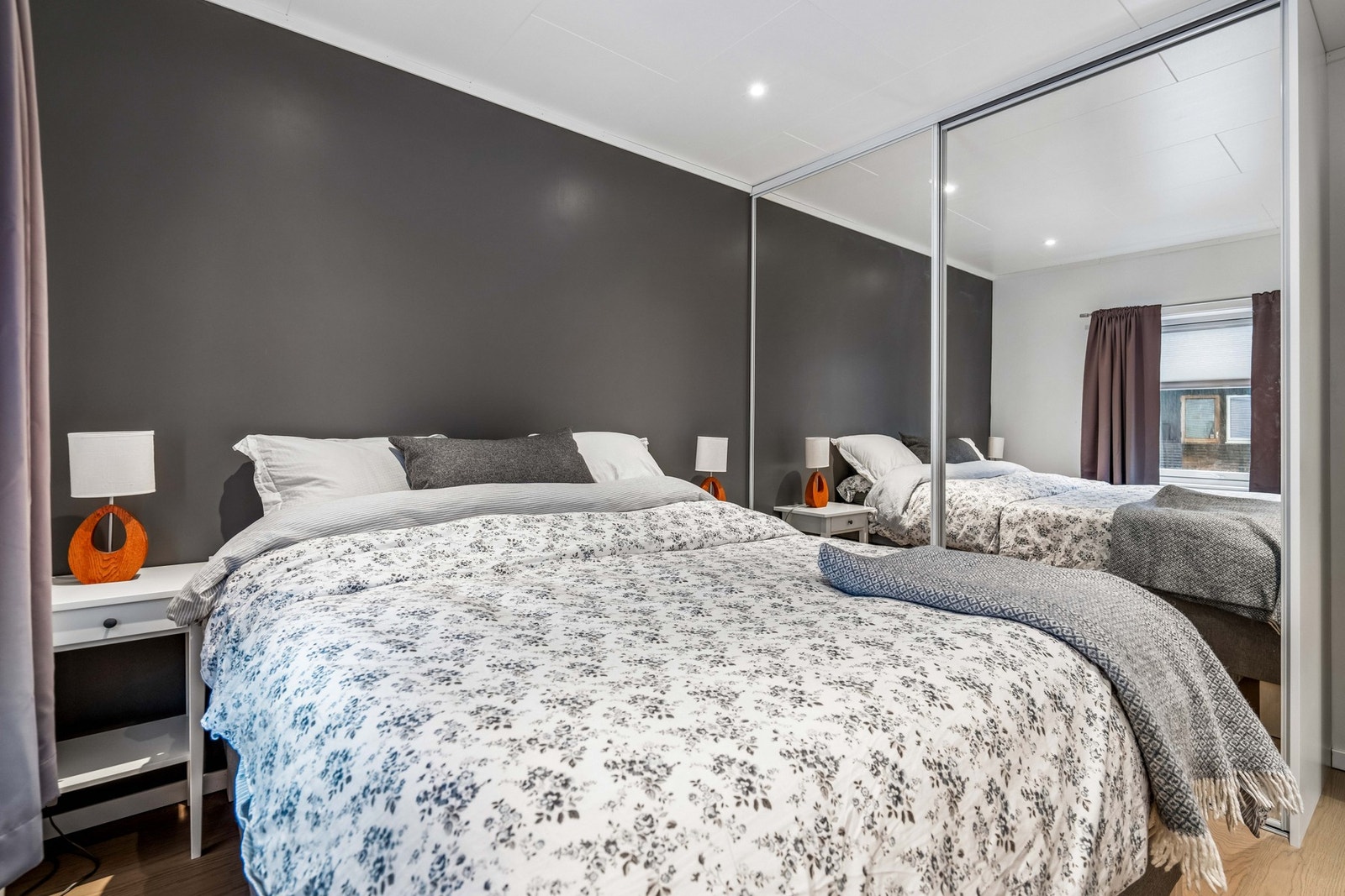 Soverom 4 med skyvedørsgarderobe. Galleribilde