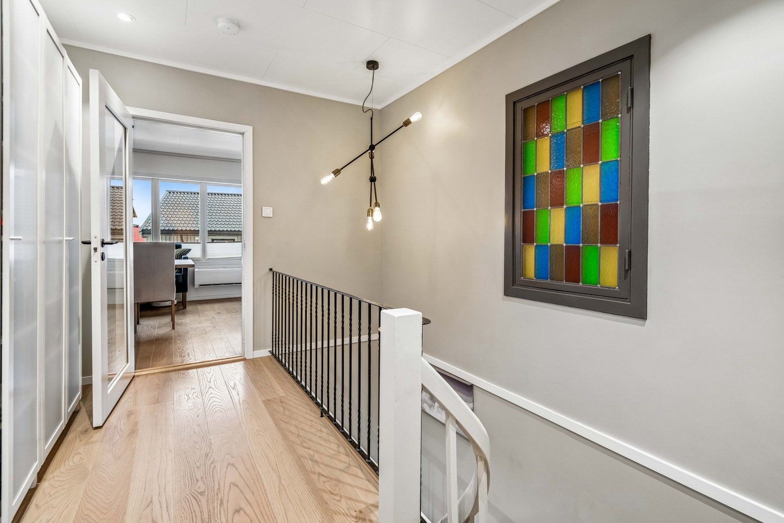 Gang i 2 etg. Galleribilde