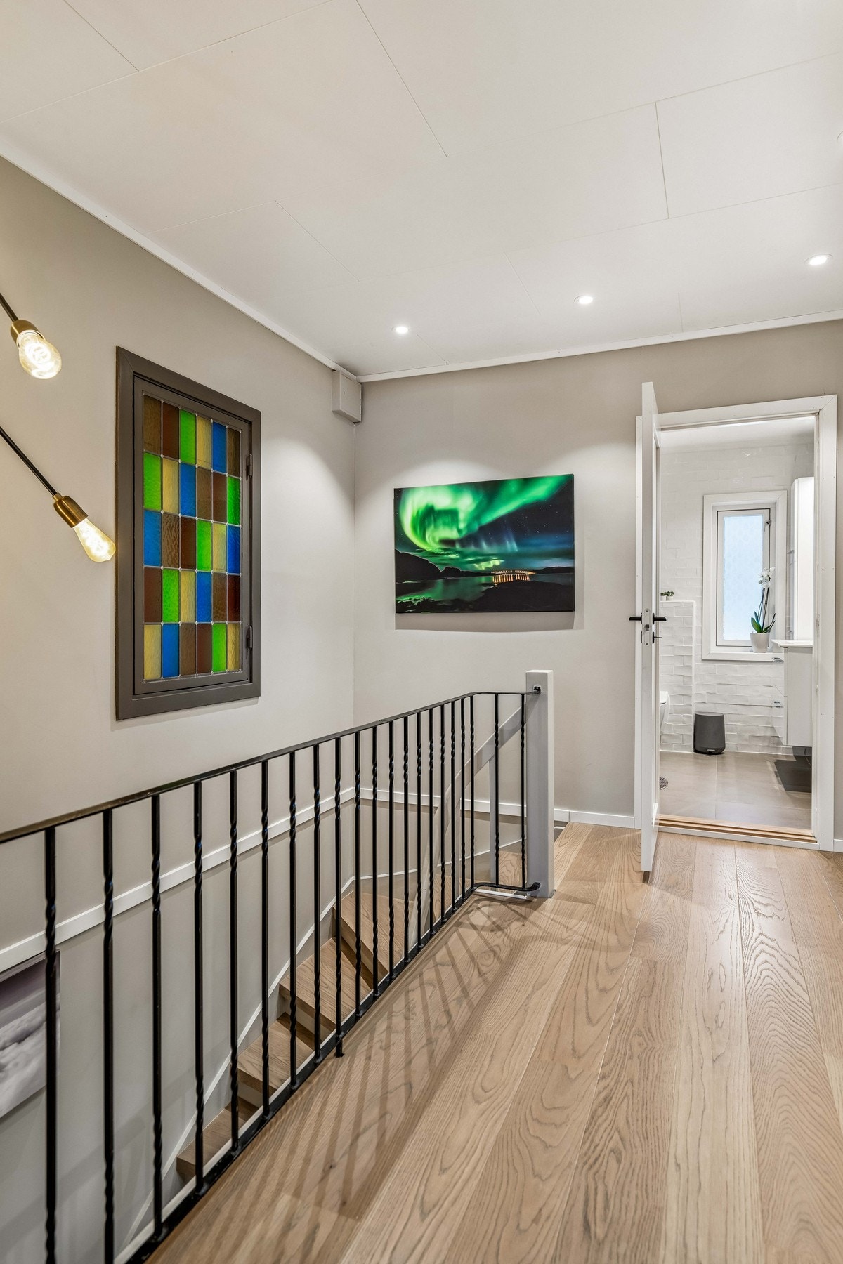 Gang i 2 etg. Galleribilde