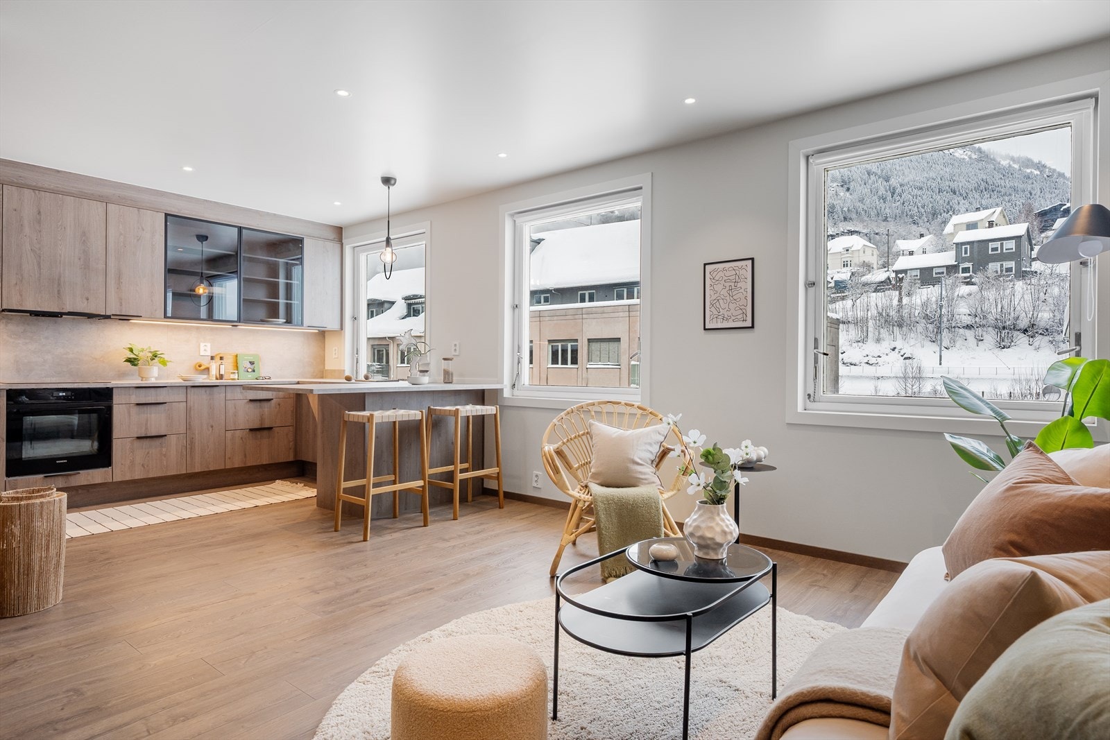 Velkommen til Vangsgata 45 presentert av Proaktiv Eiendomsmegling. Foto: Christer Horstad, Weststaff Media AS. Galleribilde