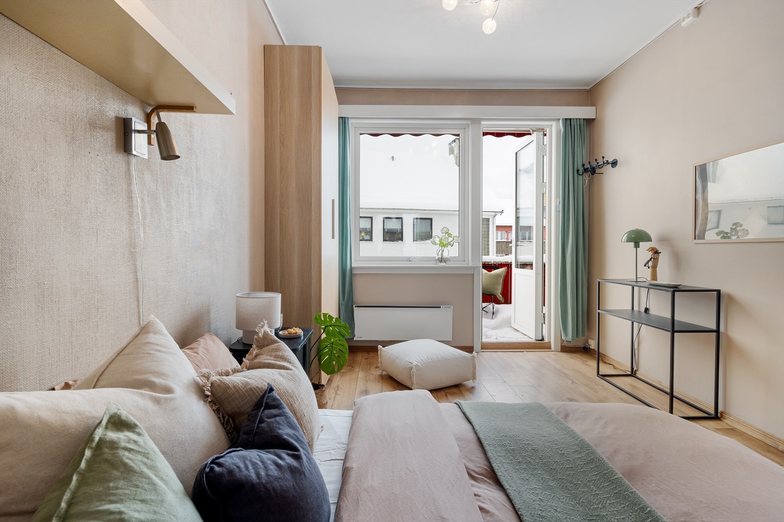 Fra hovedsoverommet er det utgang til balkong Galleribilde