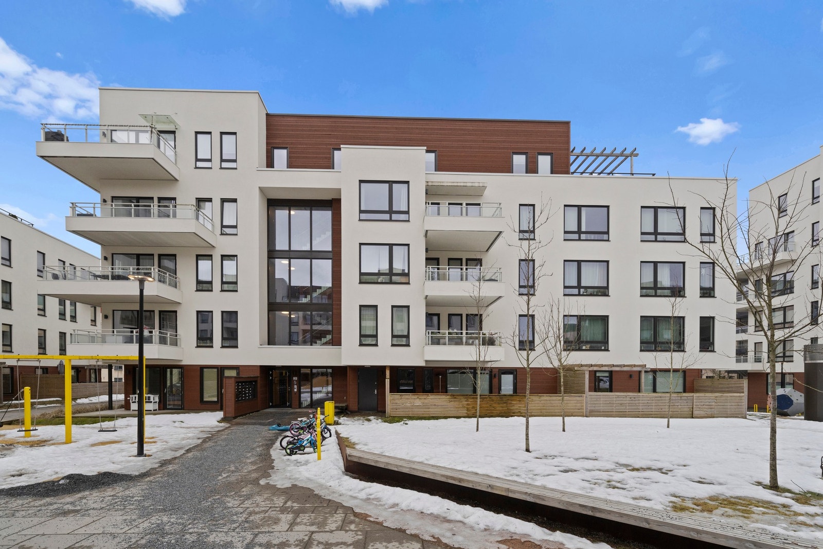 Leiligheten har en attraktiv, sentral og samtidig rolig beliggenhet i Lørenskog Galleribilde