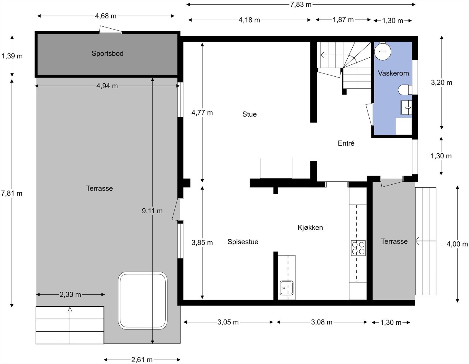 Plantegning - Boligens 1. etasje inneholder stue, spisestue, kjøkken, entré, to terrasser, utvendig sportsbod og vaskerom. Galleribilde