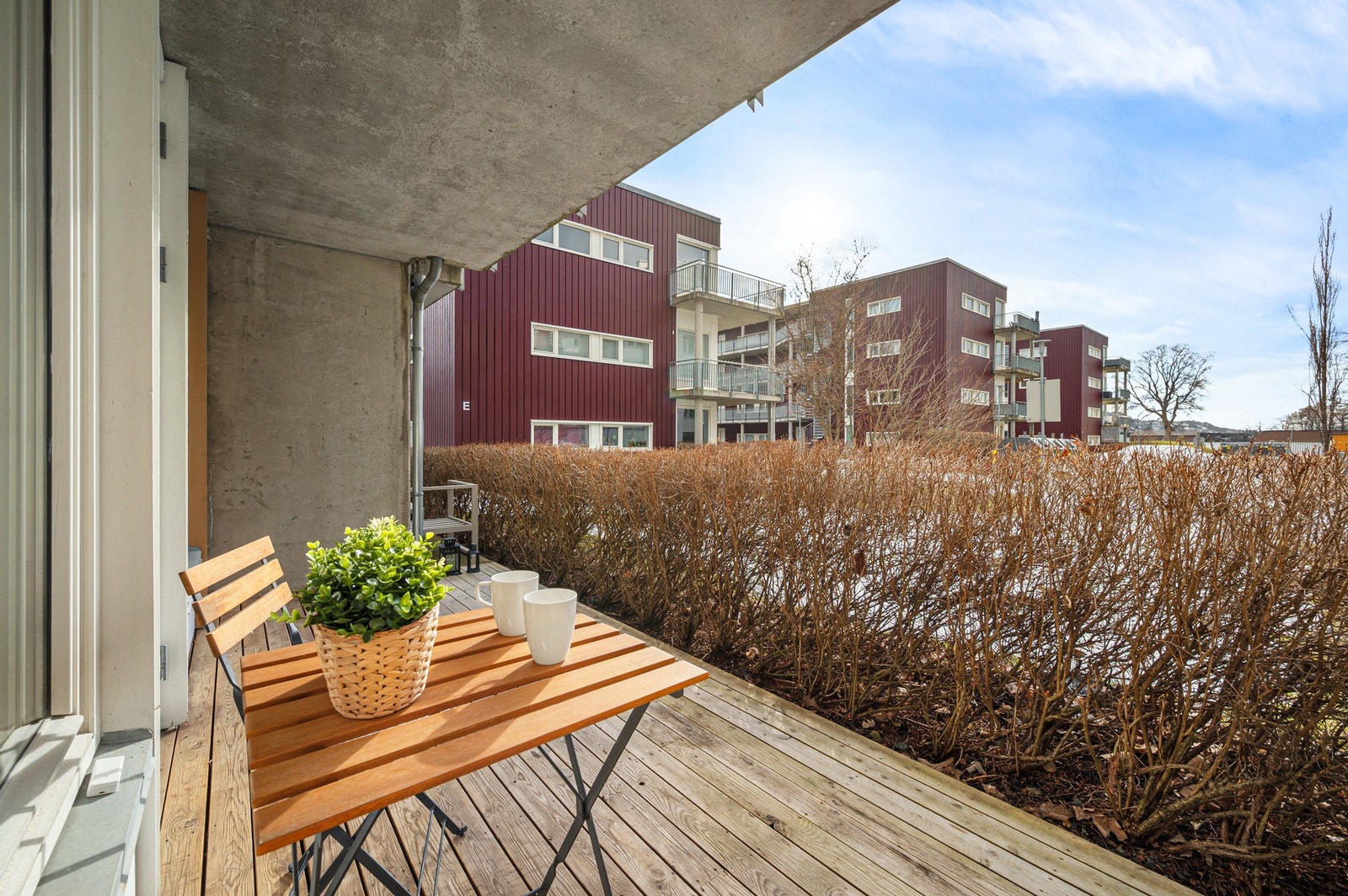 Balkongen måler 9 kvm og har svært gode solforhold. Galleribilde