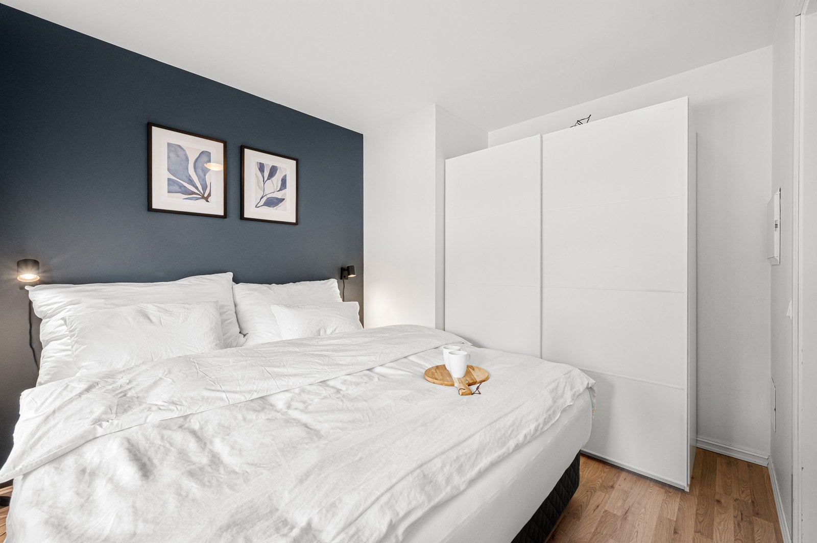 Avbildet garderobeskap medfølger boligen. Galleribilde