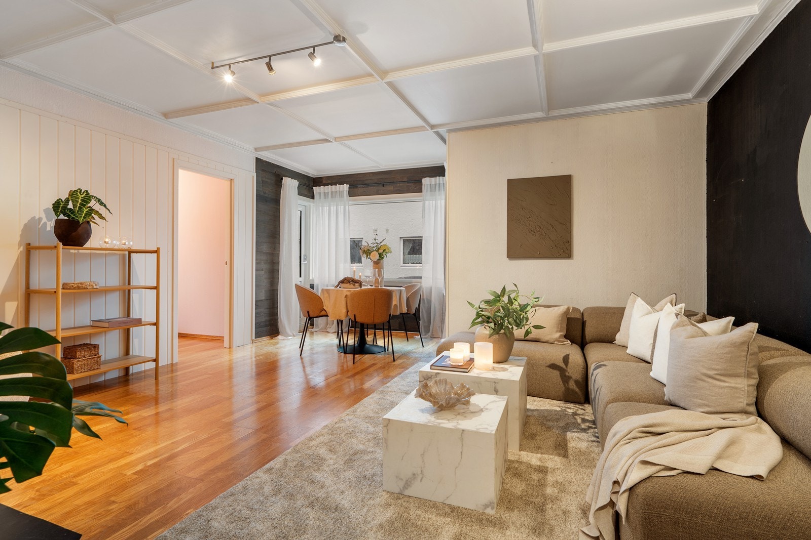 Velkommen til Karmsundgata 298 - presentert av eiendomsmegler Kristoffer Hutcheson Ekrene v/ Aktiv Eiendomsmegling! Fotograf: Vestbris Galleribilde