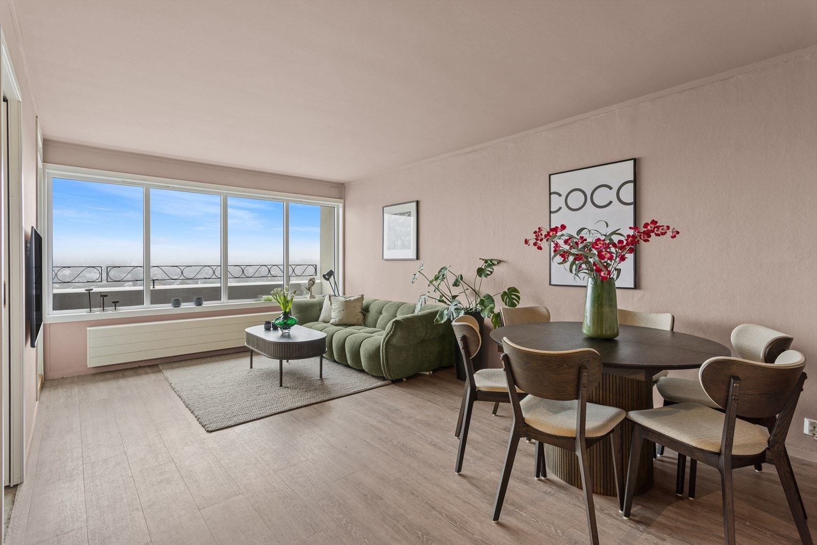 Sigrid Seim v/DnB Eiendom har gleden av å presentere Nåkkves vei 5! Galleribilde