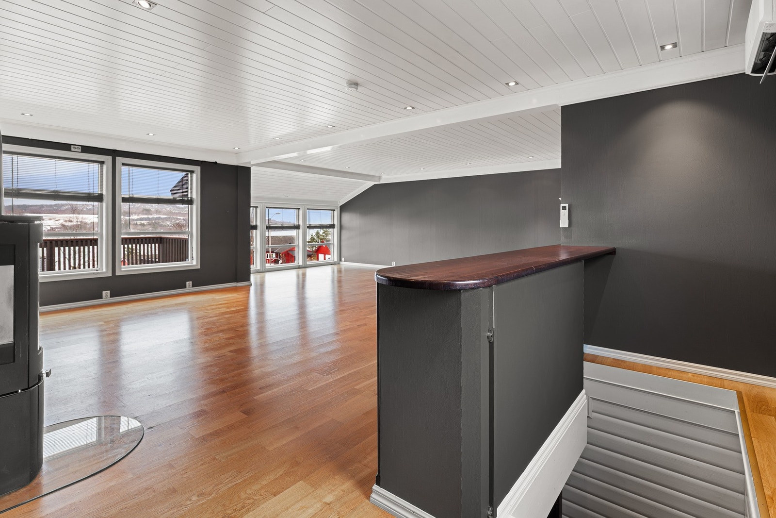 1. etg.: Stue Galleribilde