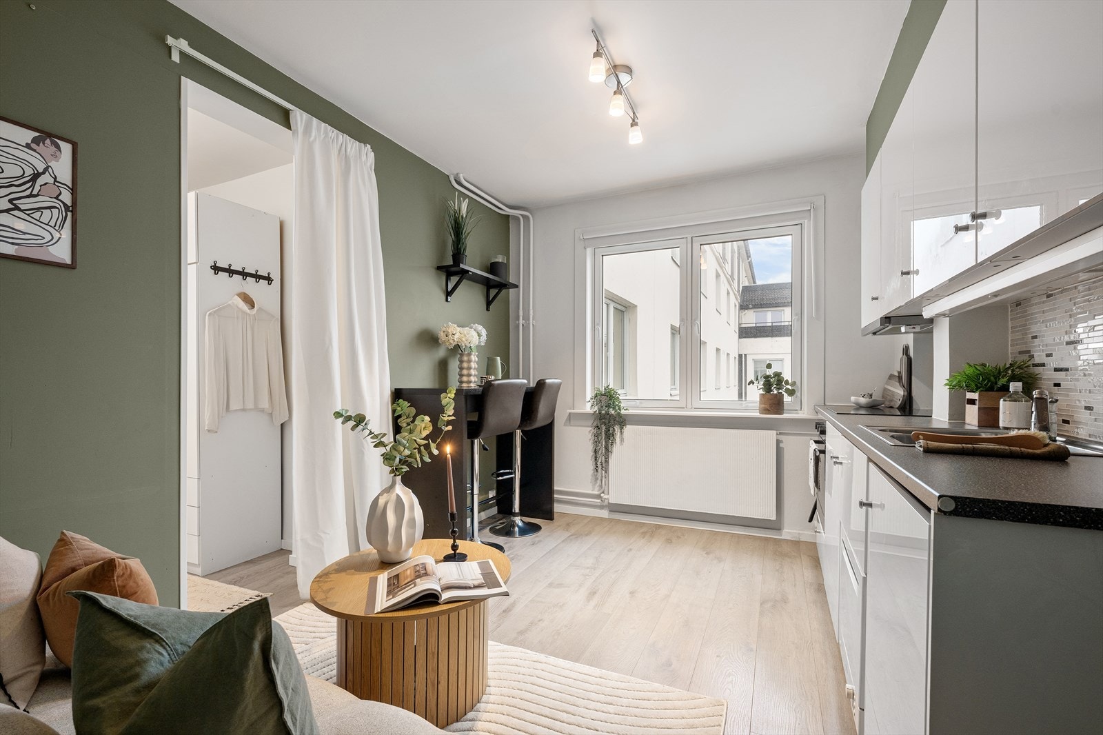 Vidar Krogsæter v/DNB Eiendom ønsker velkommen til en lys og moderne studioleilighet i Stavangergata 46A! Galleribilde