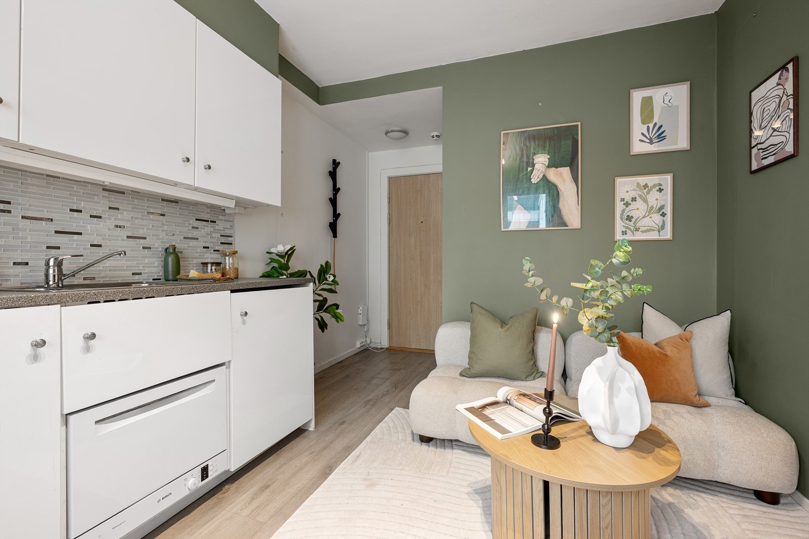 Her er det god plass for å møblere med en hyggelig sofaseksjon Galleribilde