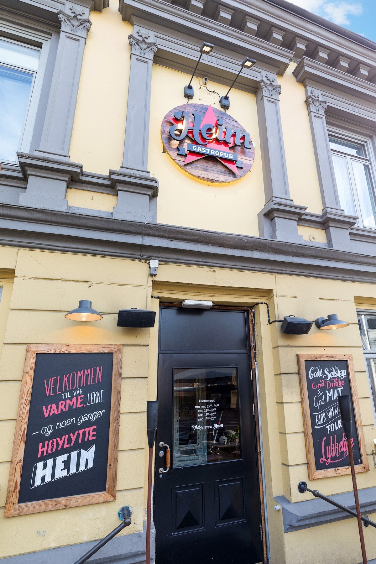 Et rikt utvalg av restauranter, kafeer og serveringssteder i nærområdet. Galleribilde