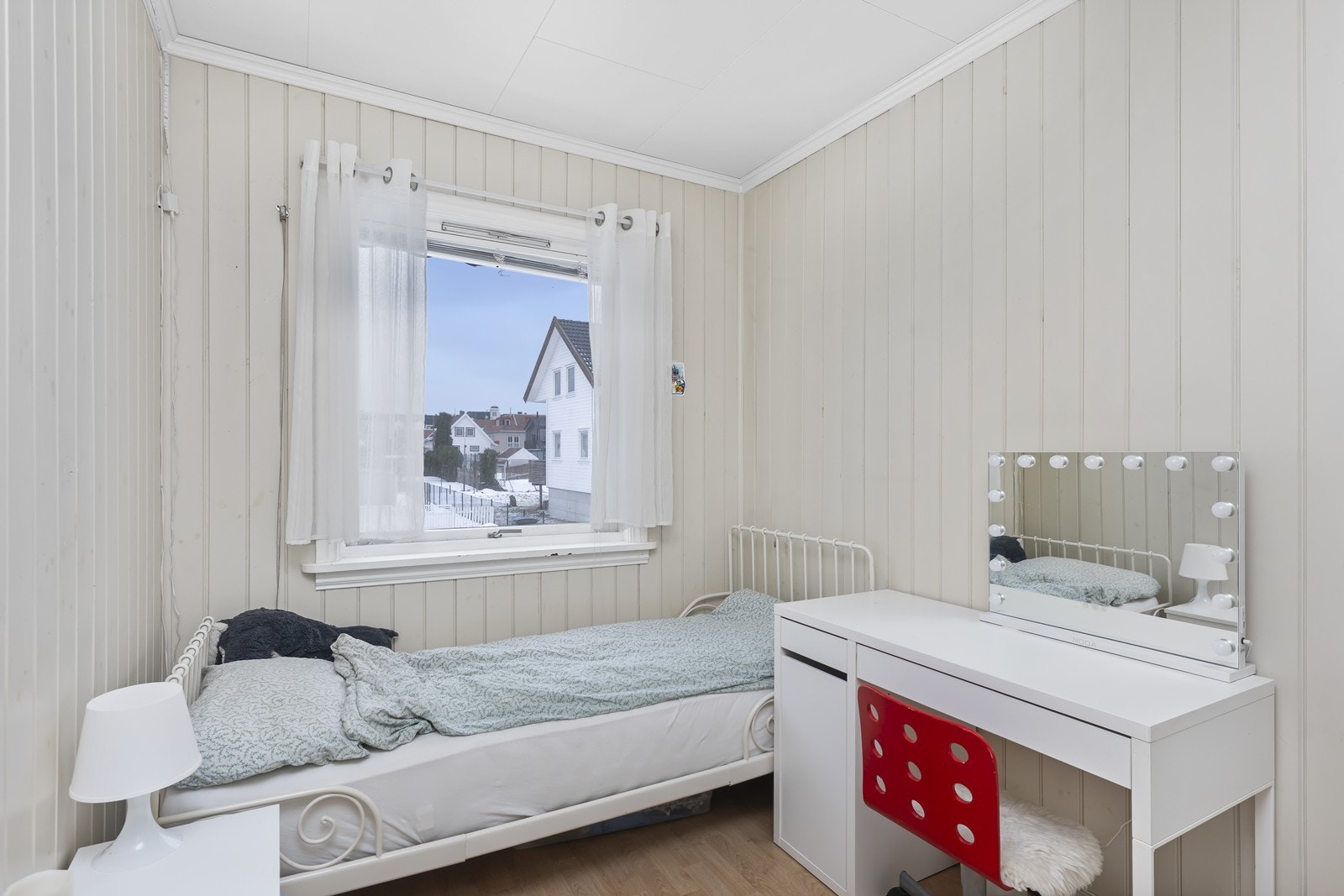 To soverom i hovedetasjen Galleribilde