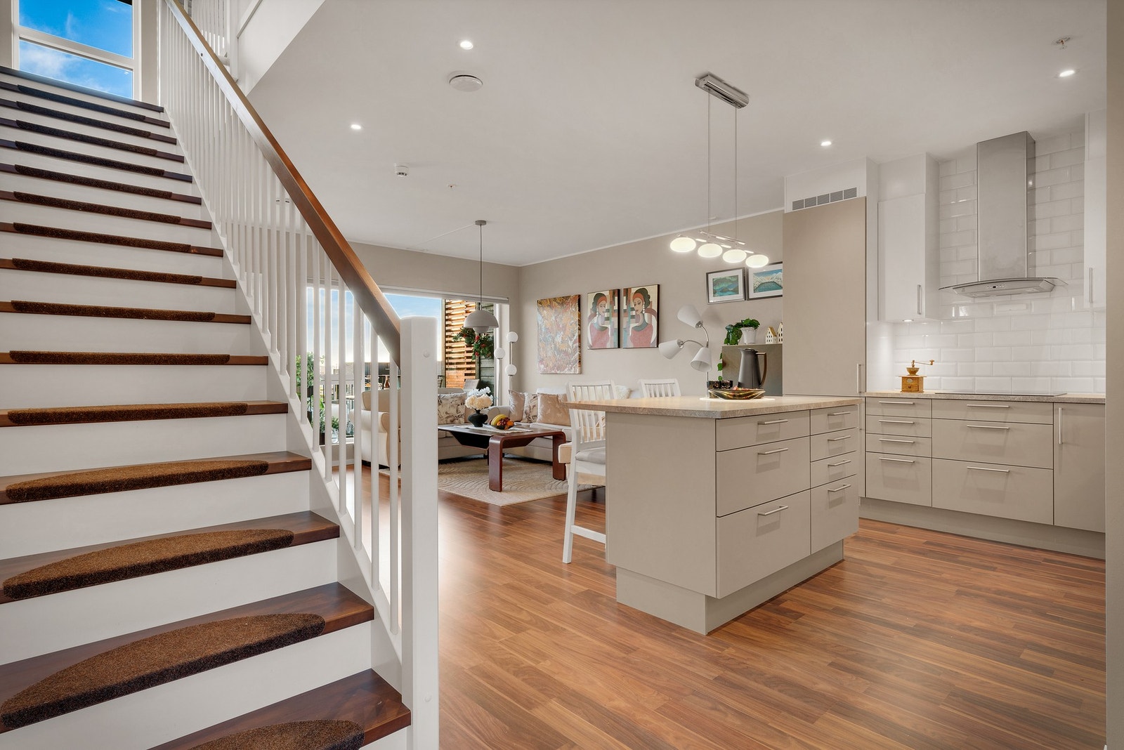 Fra hovedplanet har man videre trapp opp til 4. etasje Galleribilde