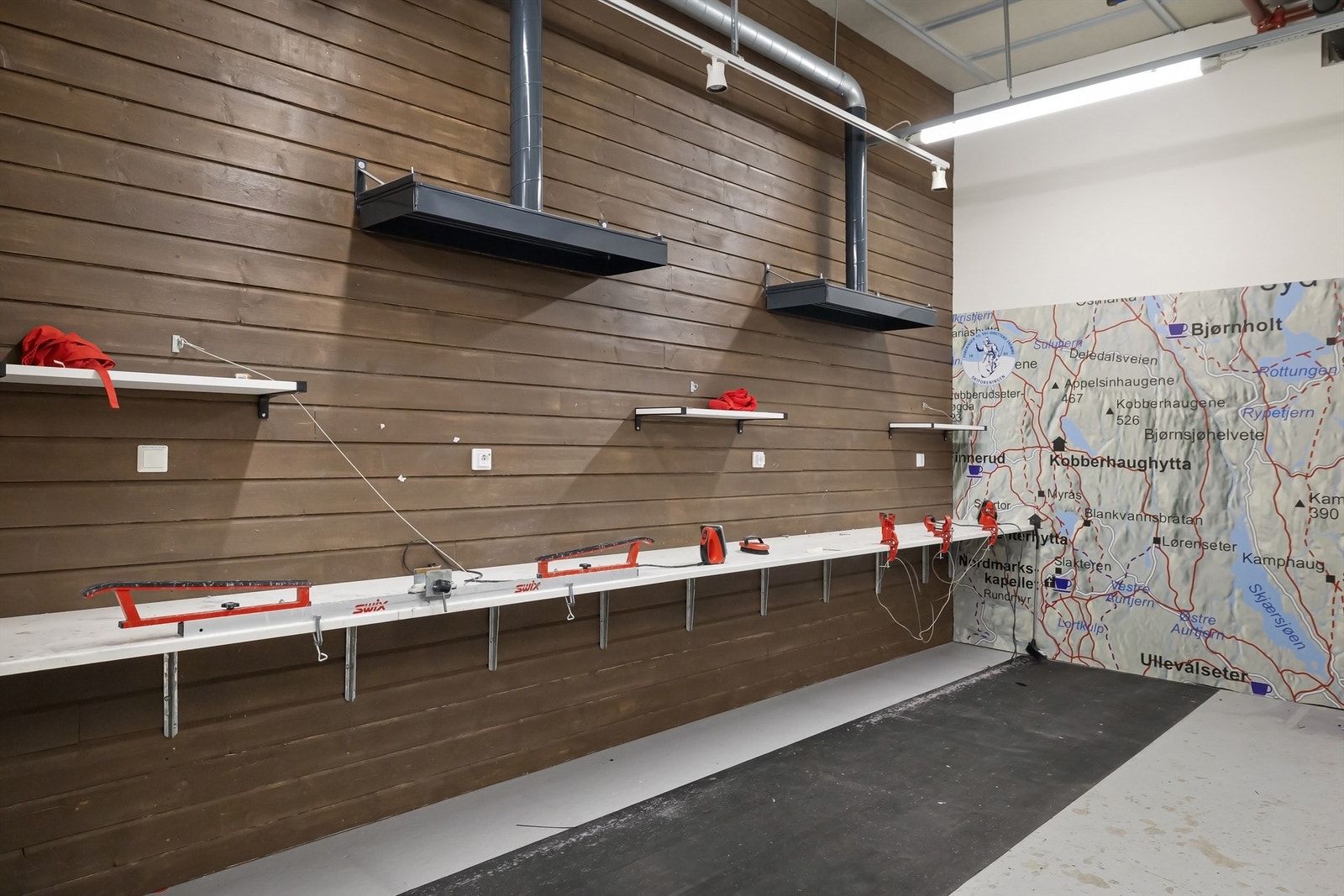 Felles ski og sykkel prepperom Galleribilde