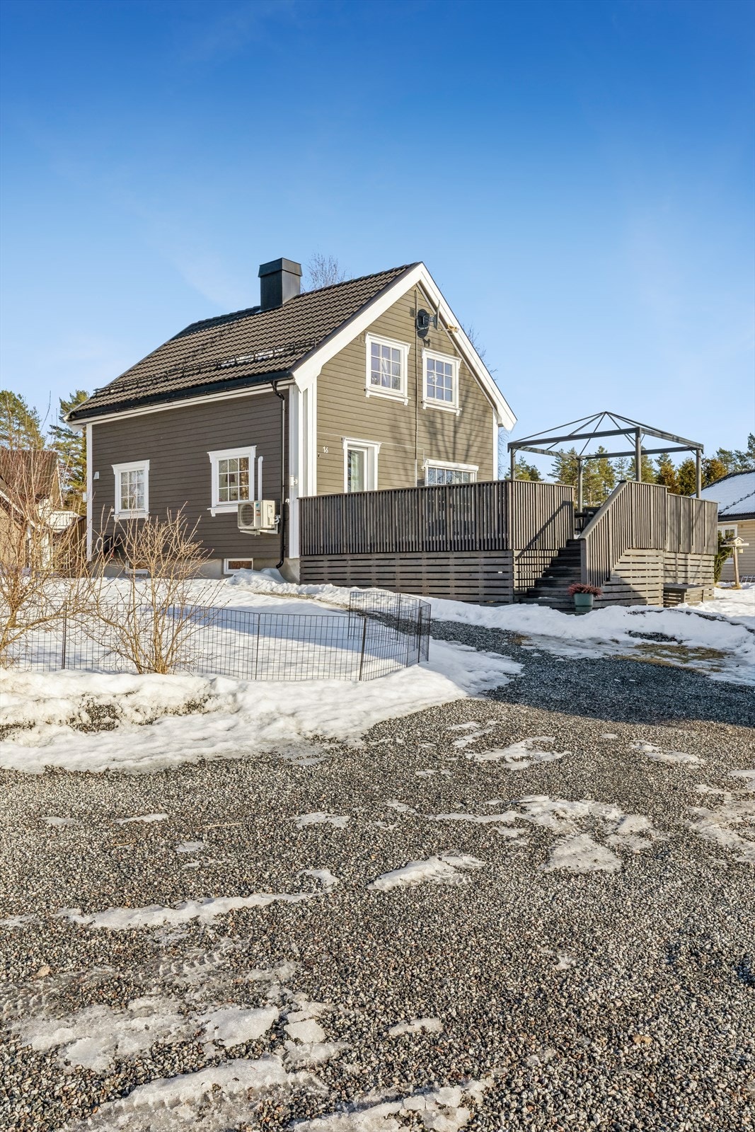 Enebolig fra 1950 som er vesentlig oppgradert, med blant annet ny drenering fra 2024. Galleribilde