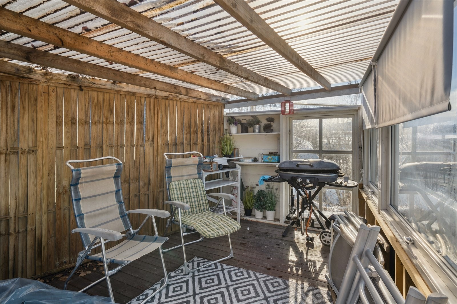 Overbygd uteplass Galleribilde