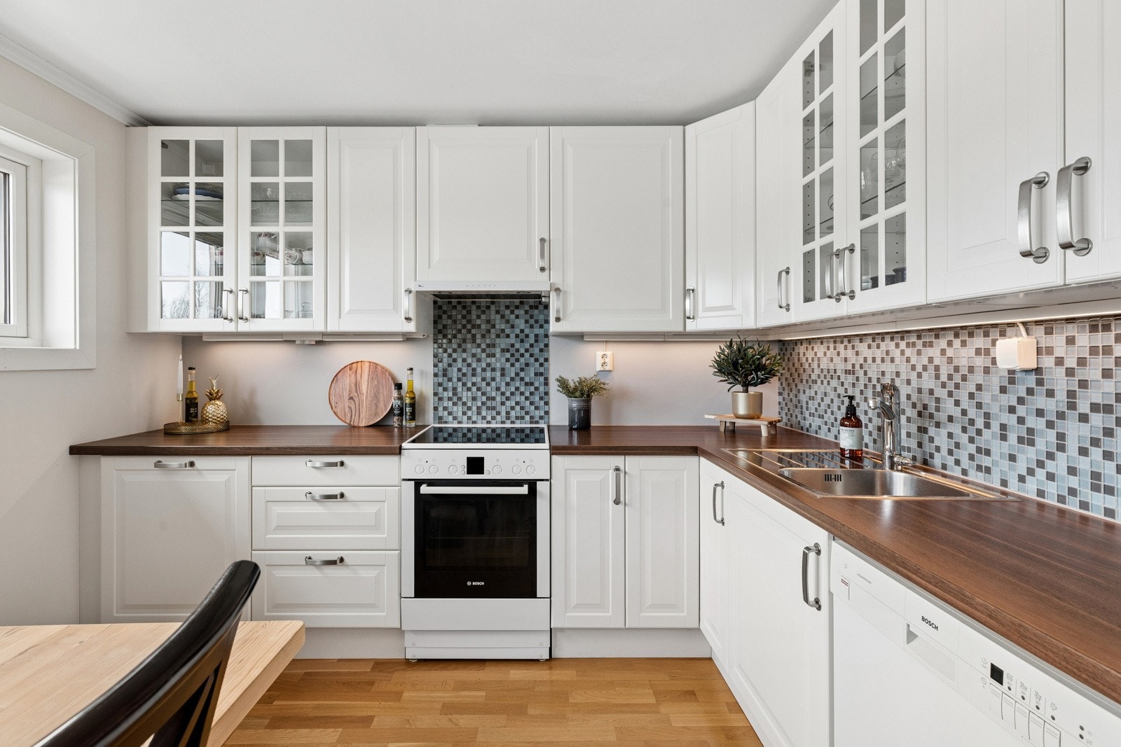 Meget pent brukt kjøkken Galleribilde