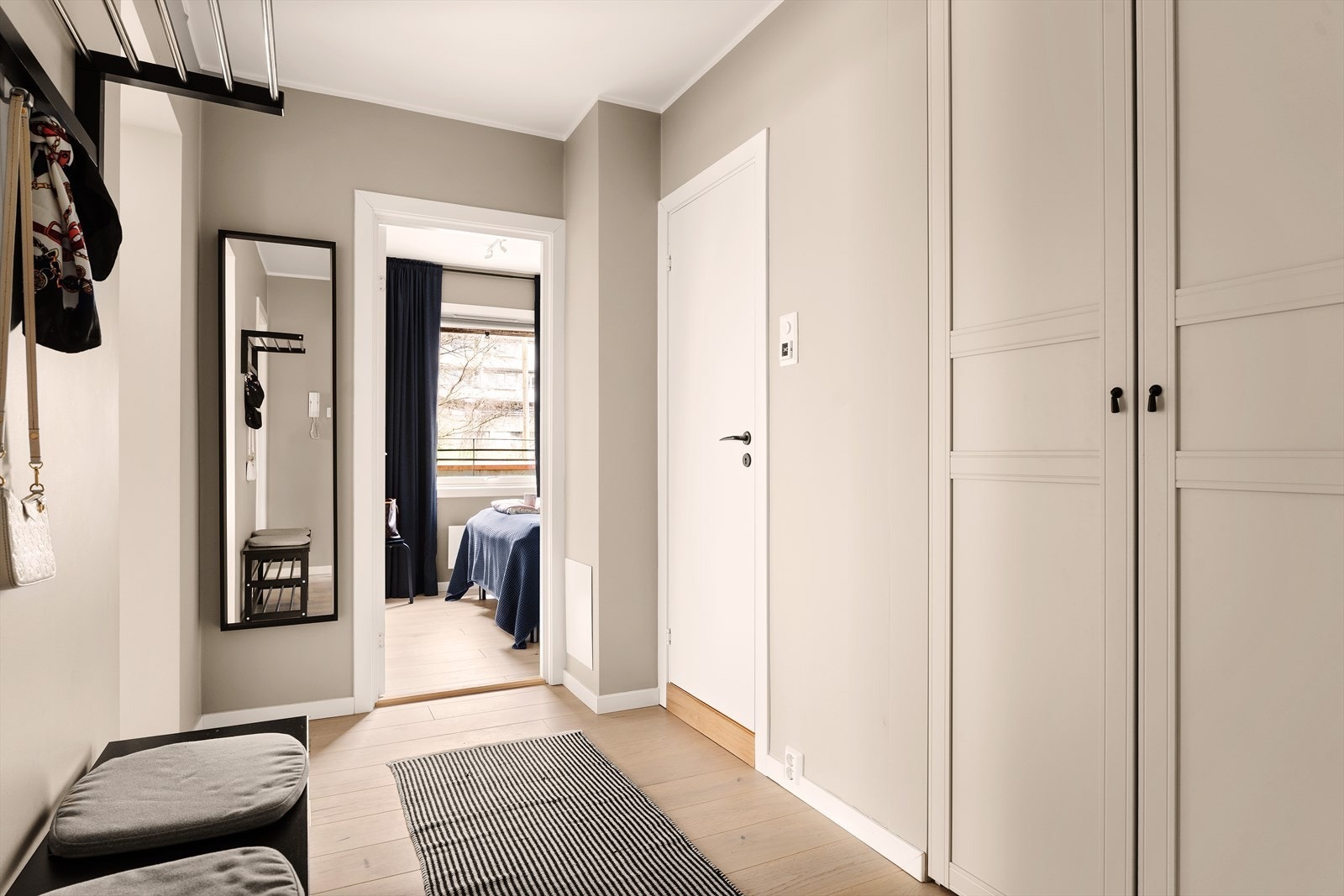 Overflater ble malt i 2023 Galleribilde