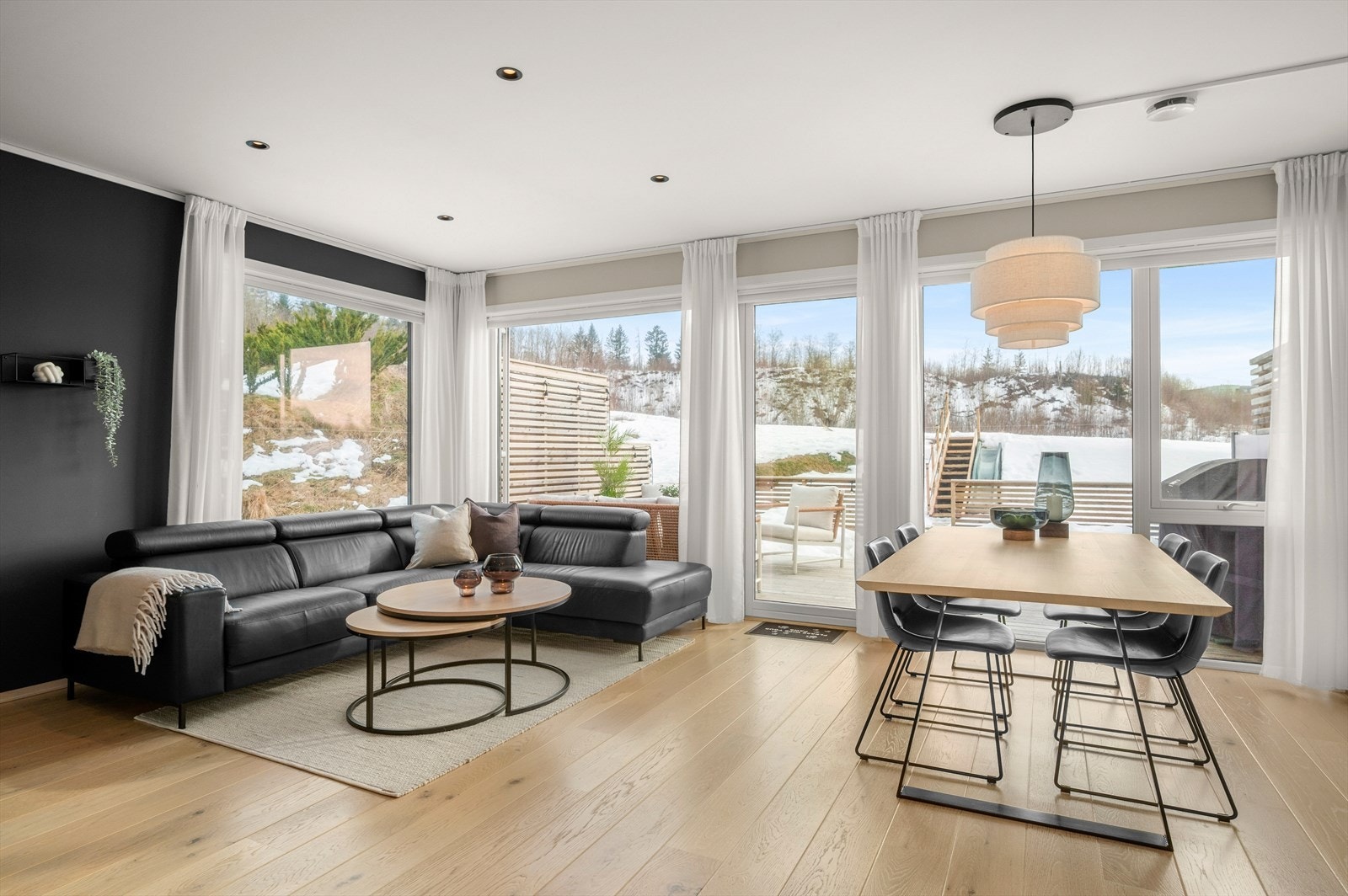 Her får du en innholdsrik bolig med en herlig planløsning Galleribilde