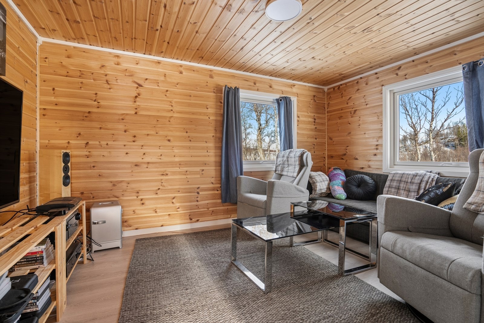 Annekset er innredet med stue og bod Galleribilde