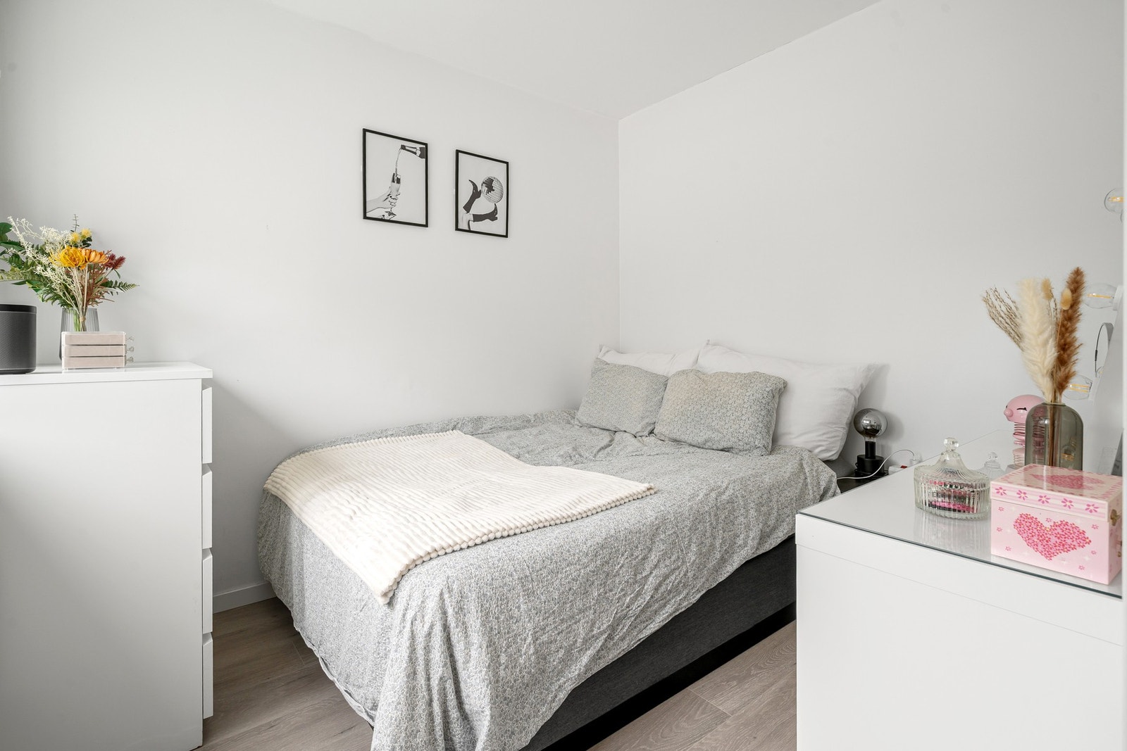 Soverommet er på 7 kvm med god plass til ønsket møblering. Galleribilde