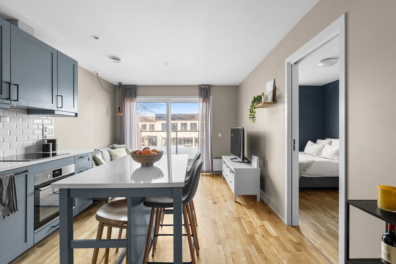 Leiligheten har en praktisk utforming med flere gode kvaliteter. Galleribilde