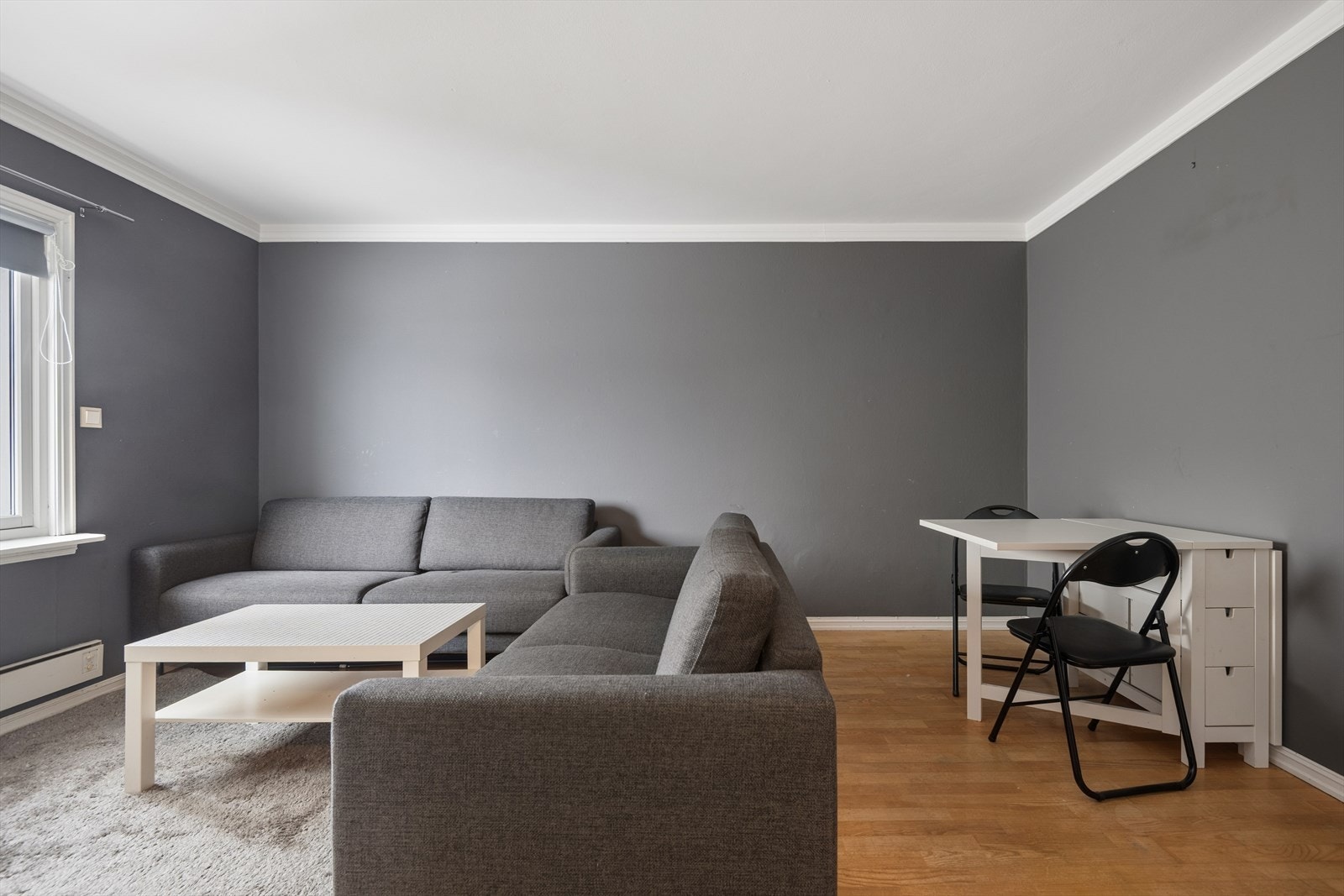 Boligen fremstår som et oppussingsobjekt med stort potensial - perfekt for deg som ønsker å forme ditt eget drømmehjem. Galleribilde