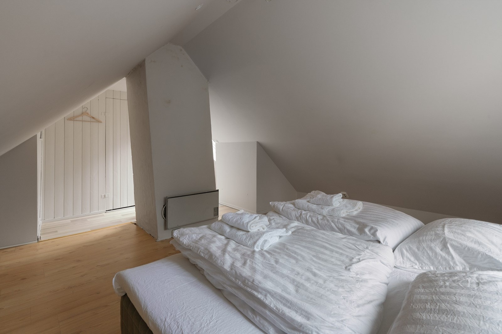 - Soverom på loft (ikke godkjent) - Galleribilde