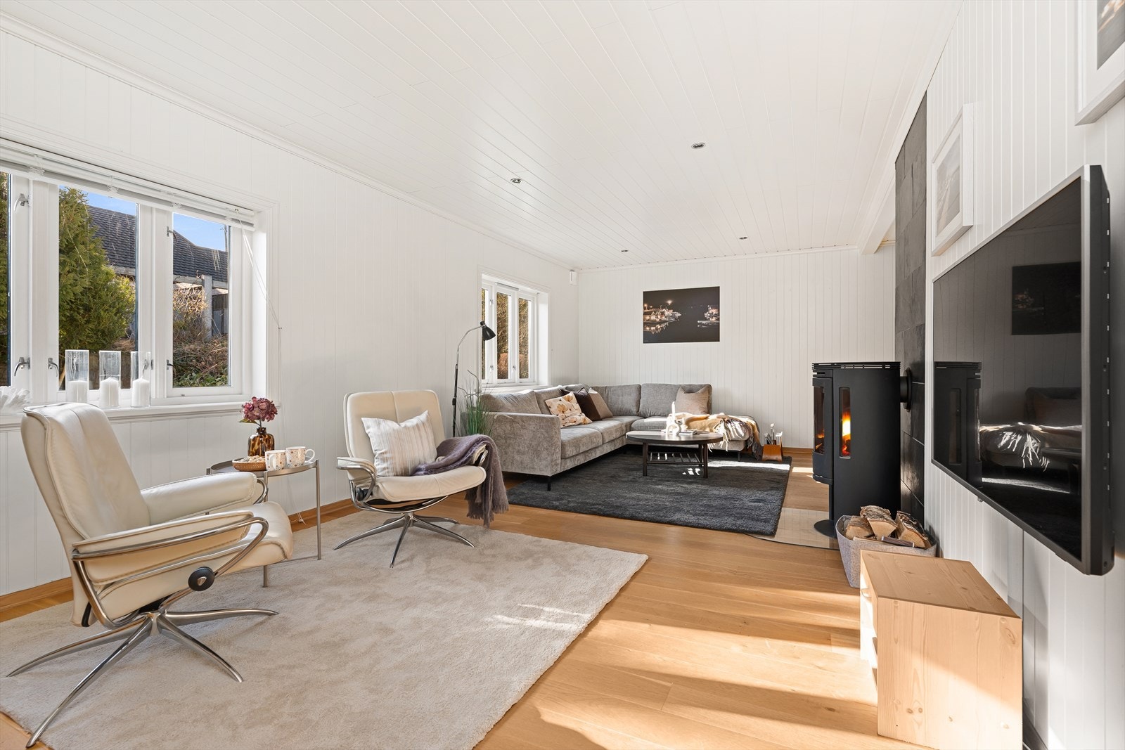 I himlingen er det lagt opp til downlights som gir en god belysning. Galleribilde