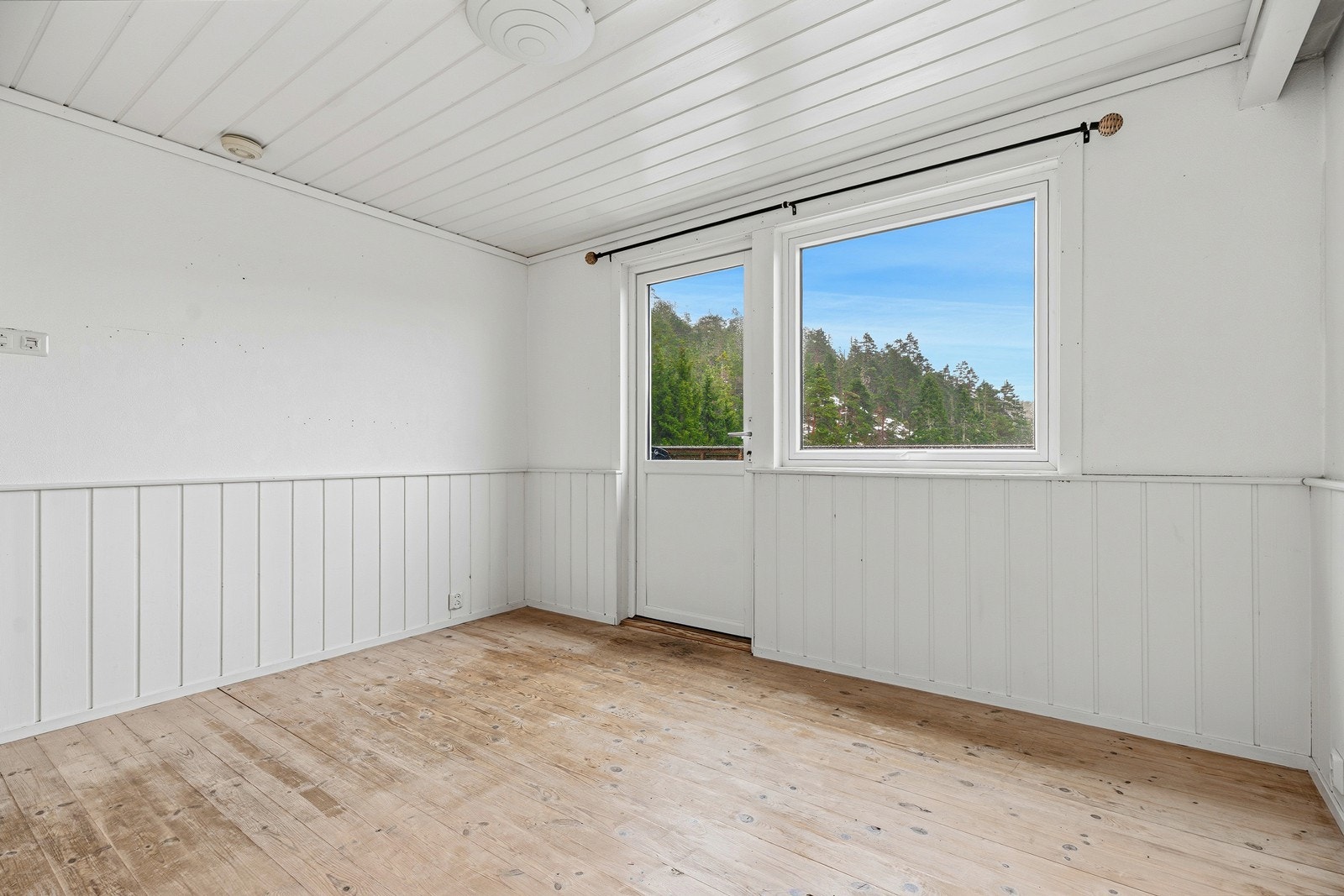 Soverom med utgang til terrasse Galleribilde