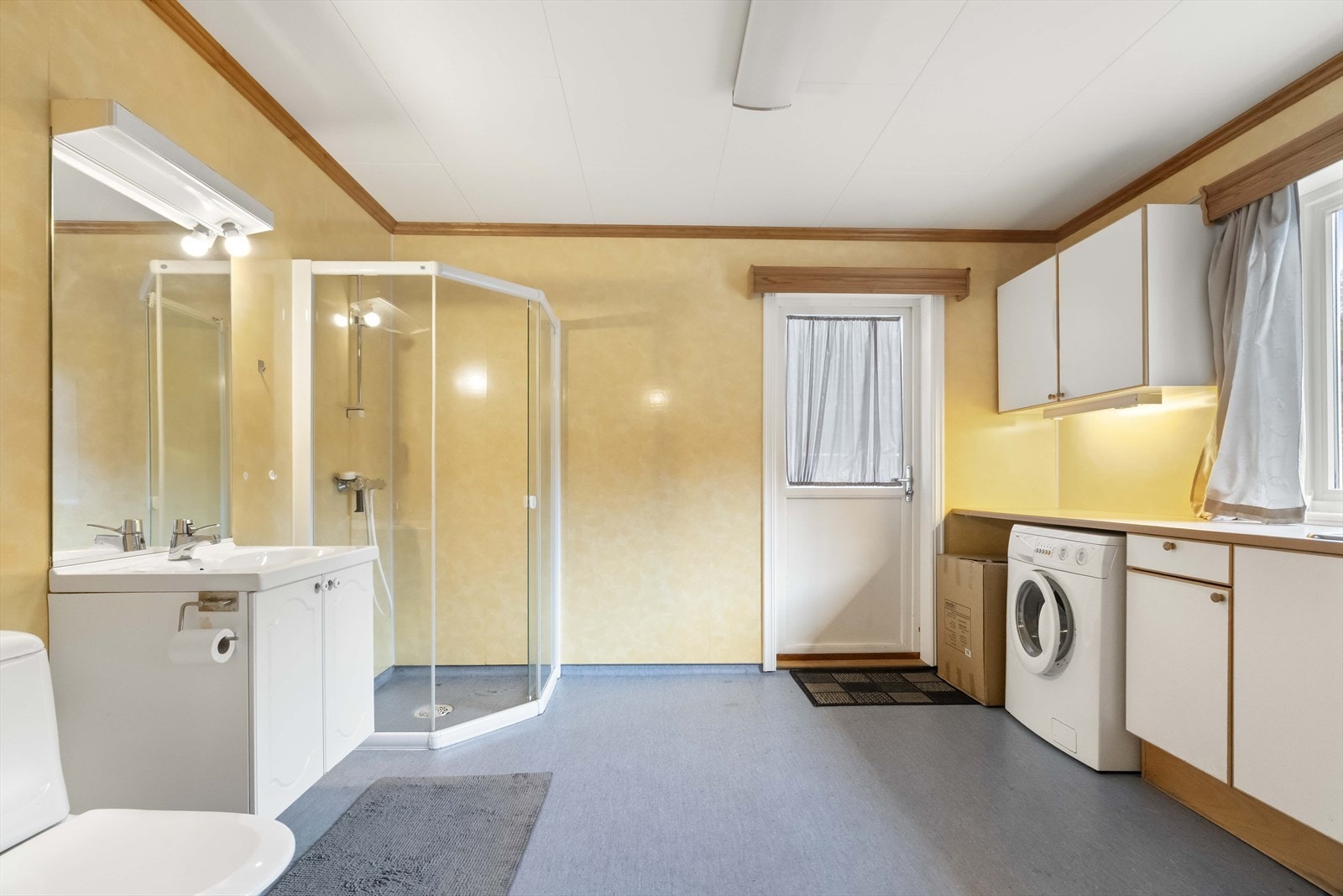 Bad/vaskerom på hovudplan Galleribilde