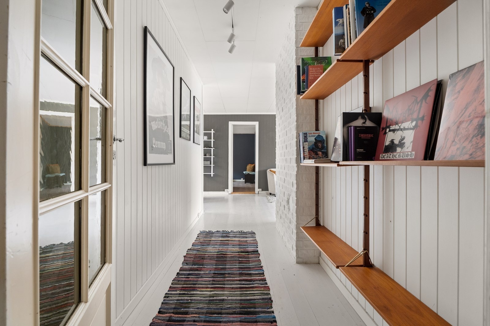 Gangen leder videre inn mot soveromsavdelingen. Galleribilde