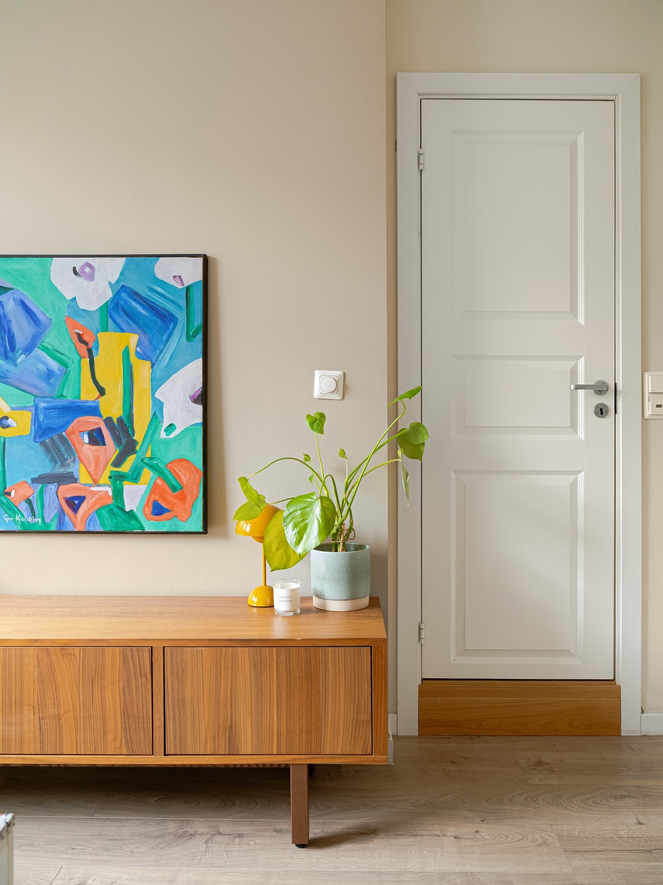 Fra stuen finner du også et fint og fresht bad. Galleribilde