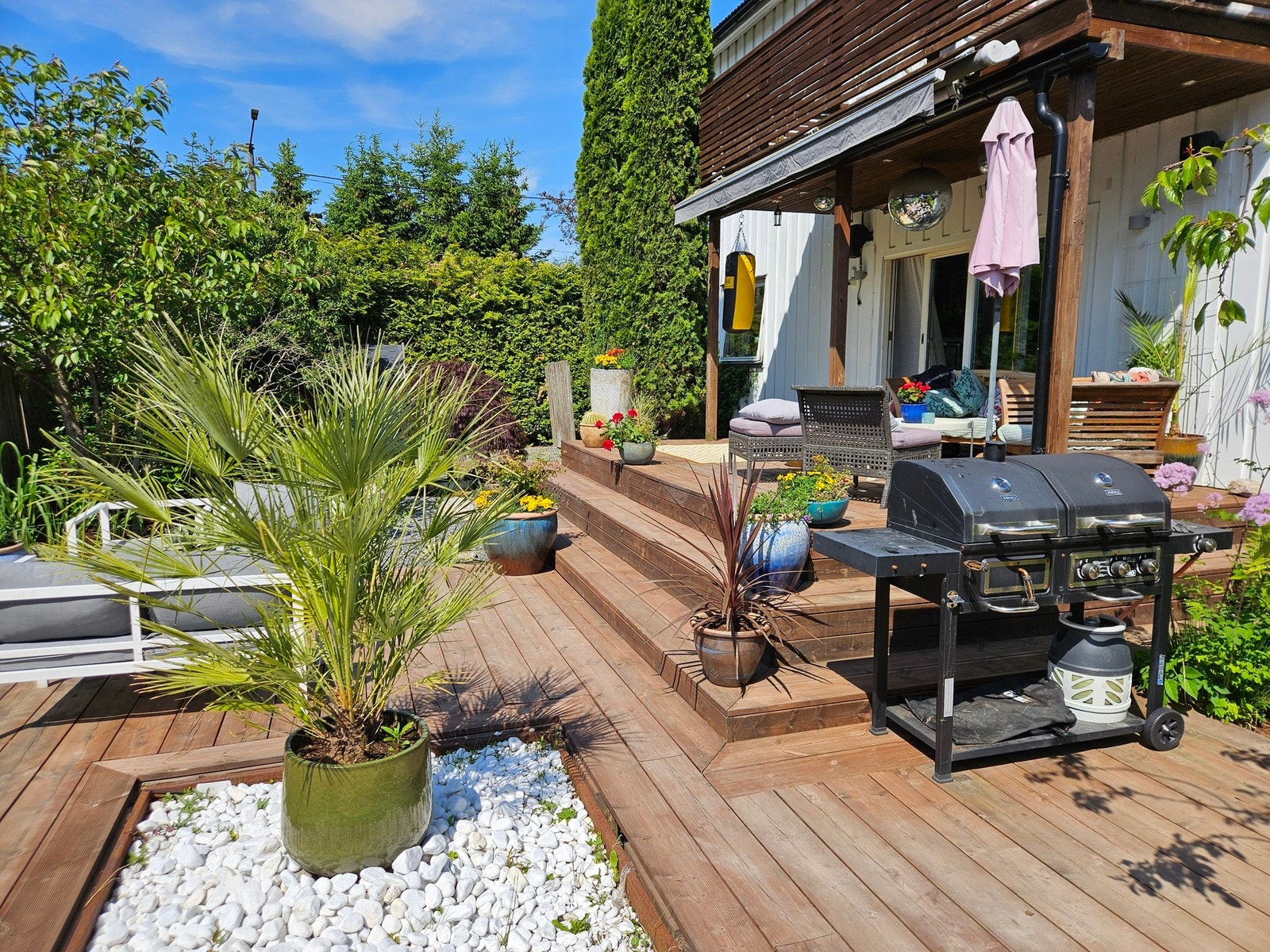 Fantastiske uteplasser med gode solforhold Galleribilde