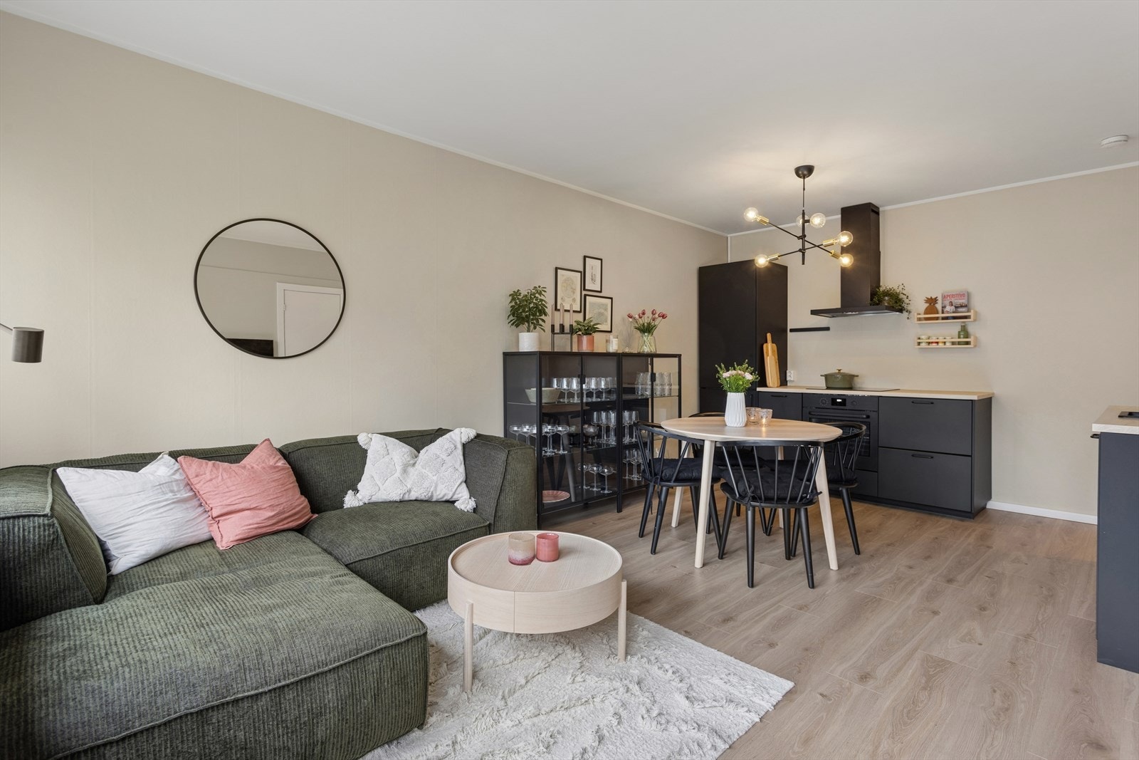 Adnan Nabi (47 26 74 86) ved DNB Eiendom har gleden av å presentere denne flotte leiligheten Galleribilde