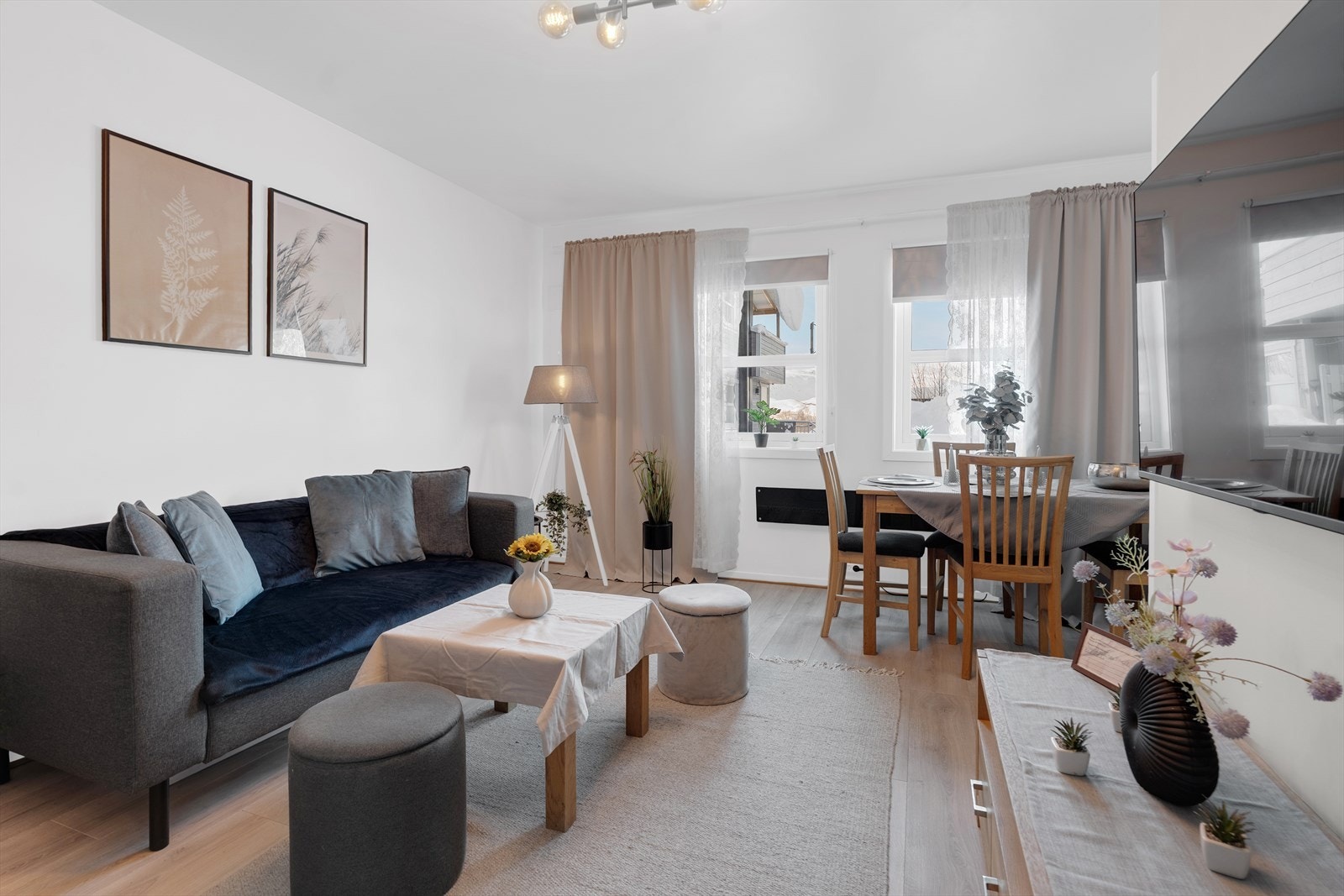 En flott 2-roms beliggende i det populære boligområdet Mortensnes. Galleribilde