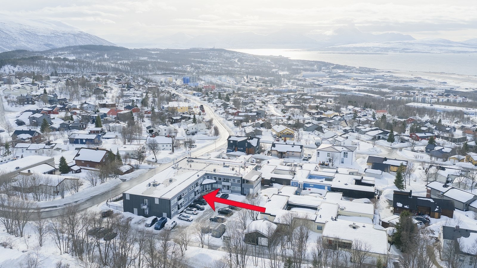 Kort vei til UNN/UiT, til fots eller på sykkel. Galleribilde