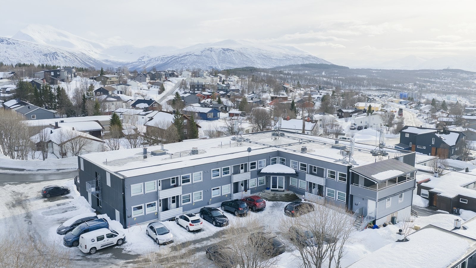 Nærhet til busstopp med gode bussforbindelser og hyppige avganger. Galleribilde