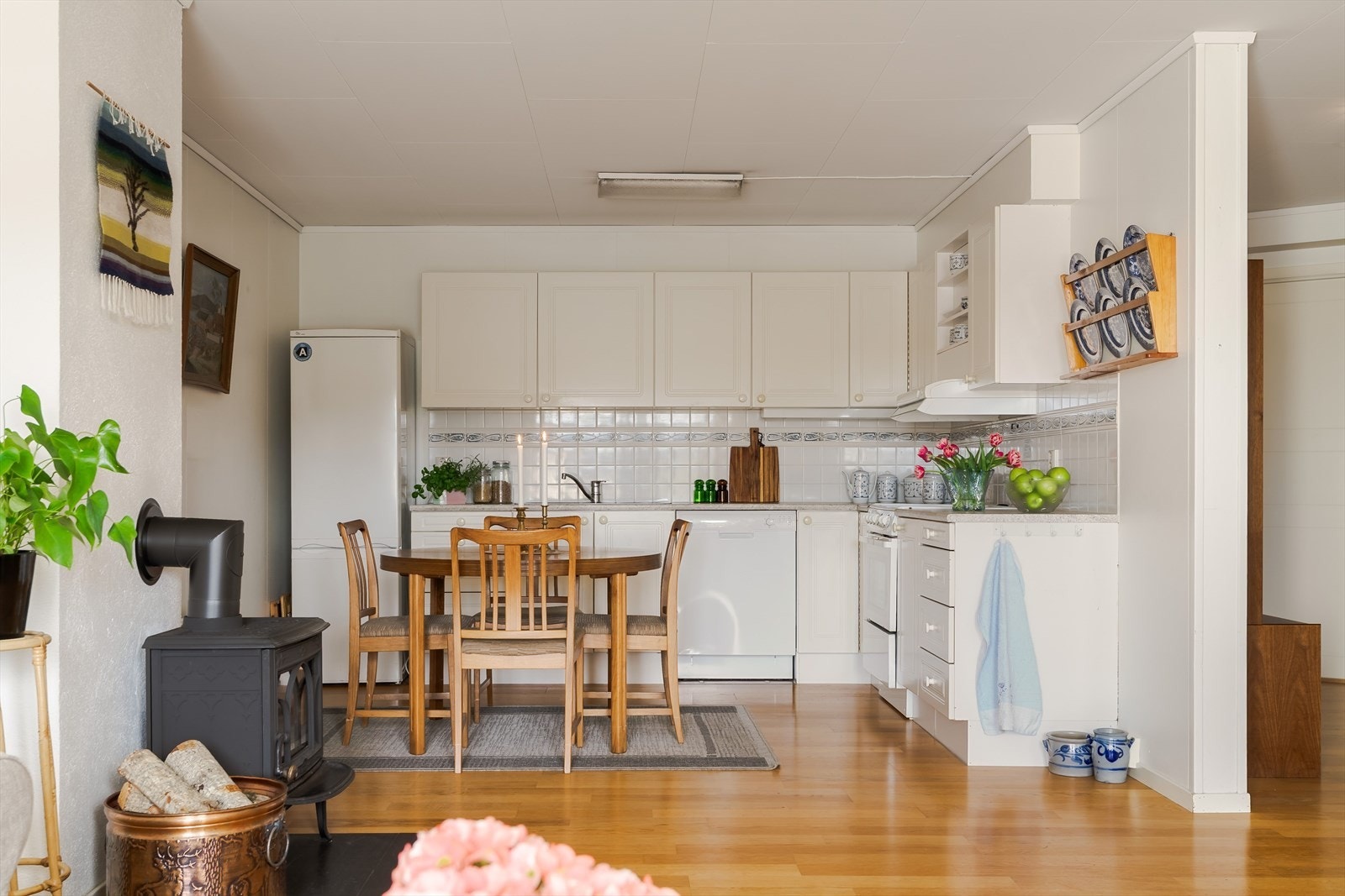 Stue- og kjøkkenarealet er på ca. 37,5 kvm. Galleribilde