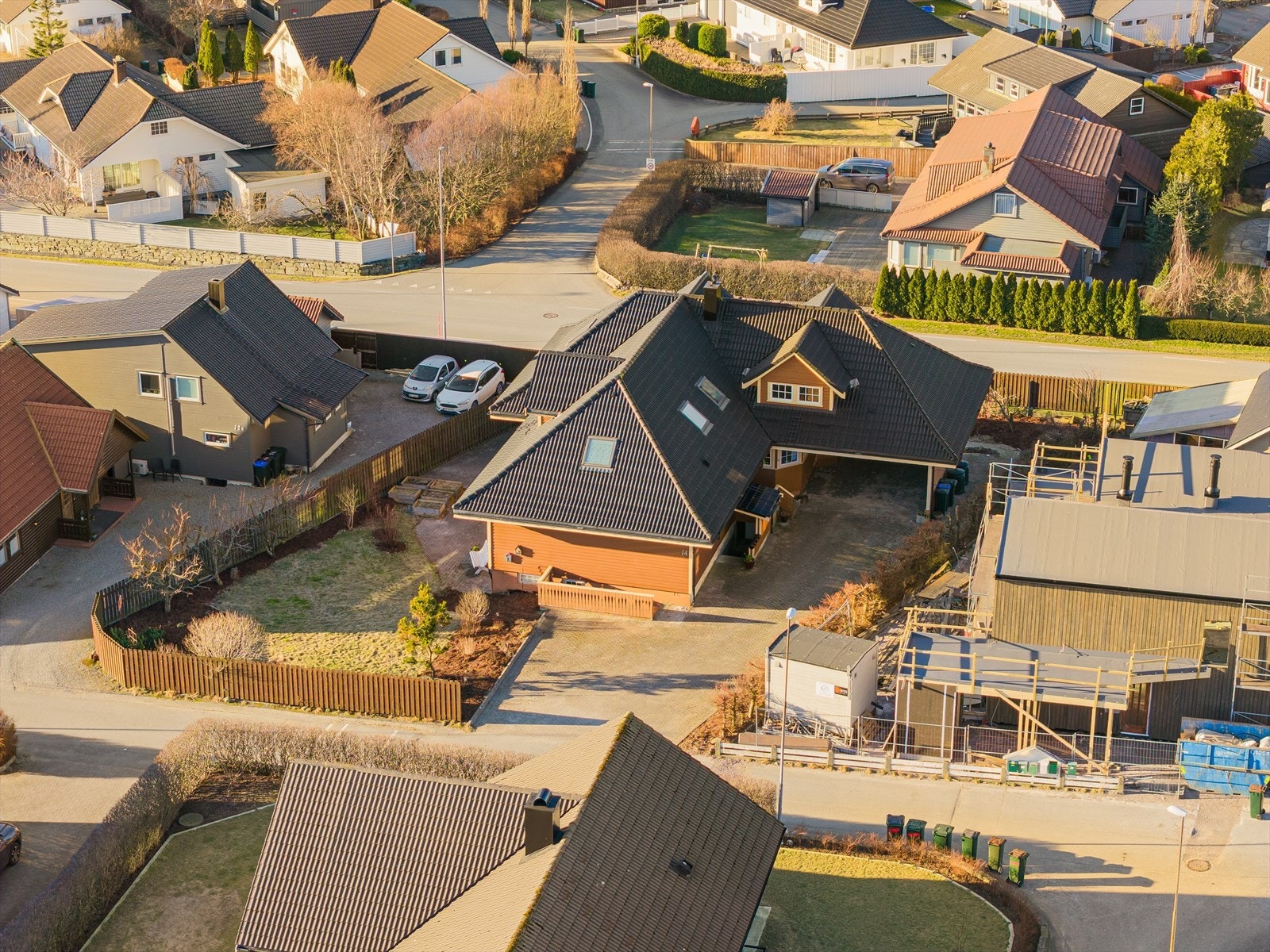 Større enebolig BRA-I på 413 kvm - innredet over tre etasjer. Galleribilde